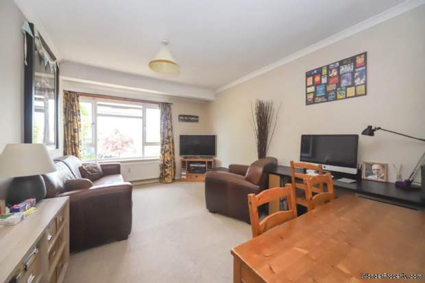 Additional Property Image 1 bedroom Apartment for sale in Tring 2