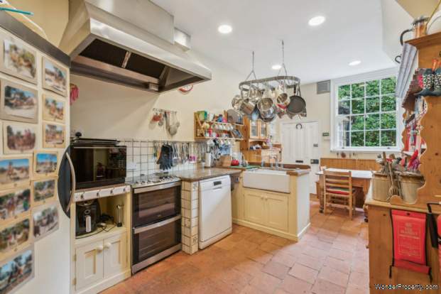 Additional Property Image 5 bedroom Semi Detached for sale in Tring 13