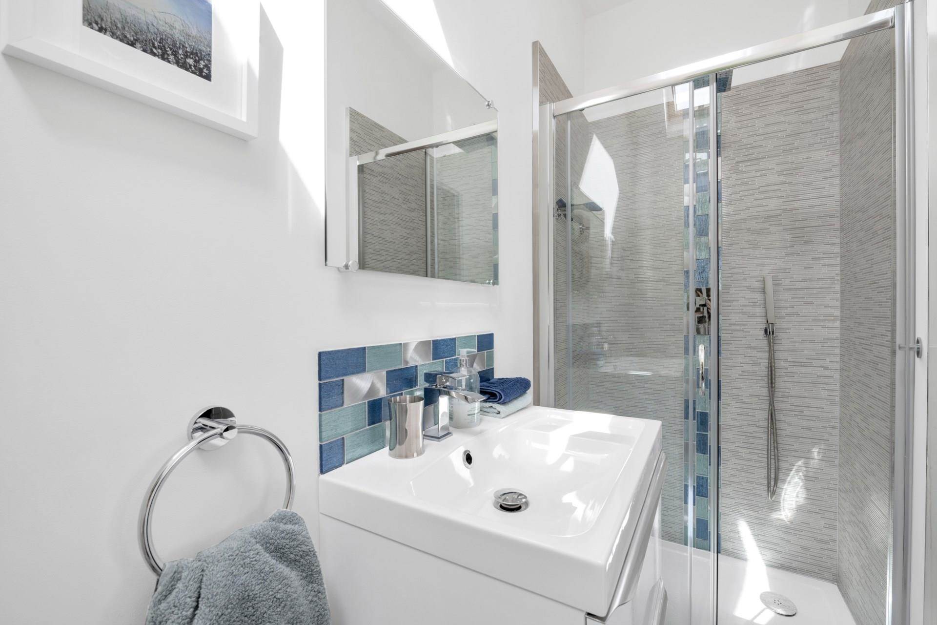 Additional Property Image 5 bedroom Detached for sale in Leighton Buzzard 40