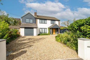 5 bedroom Detached for sale in Leighton Buzzard