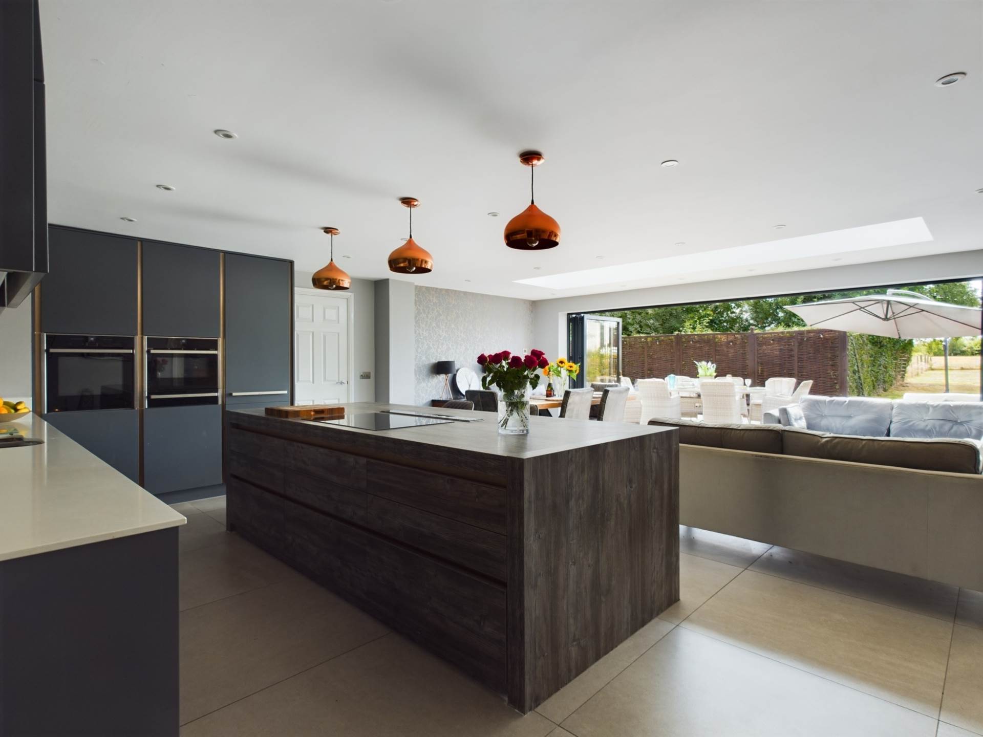 Additional Property Image 4 bedroom Detached for sale in Aylesbury 2