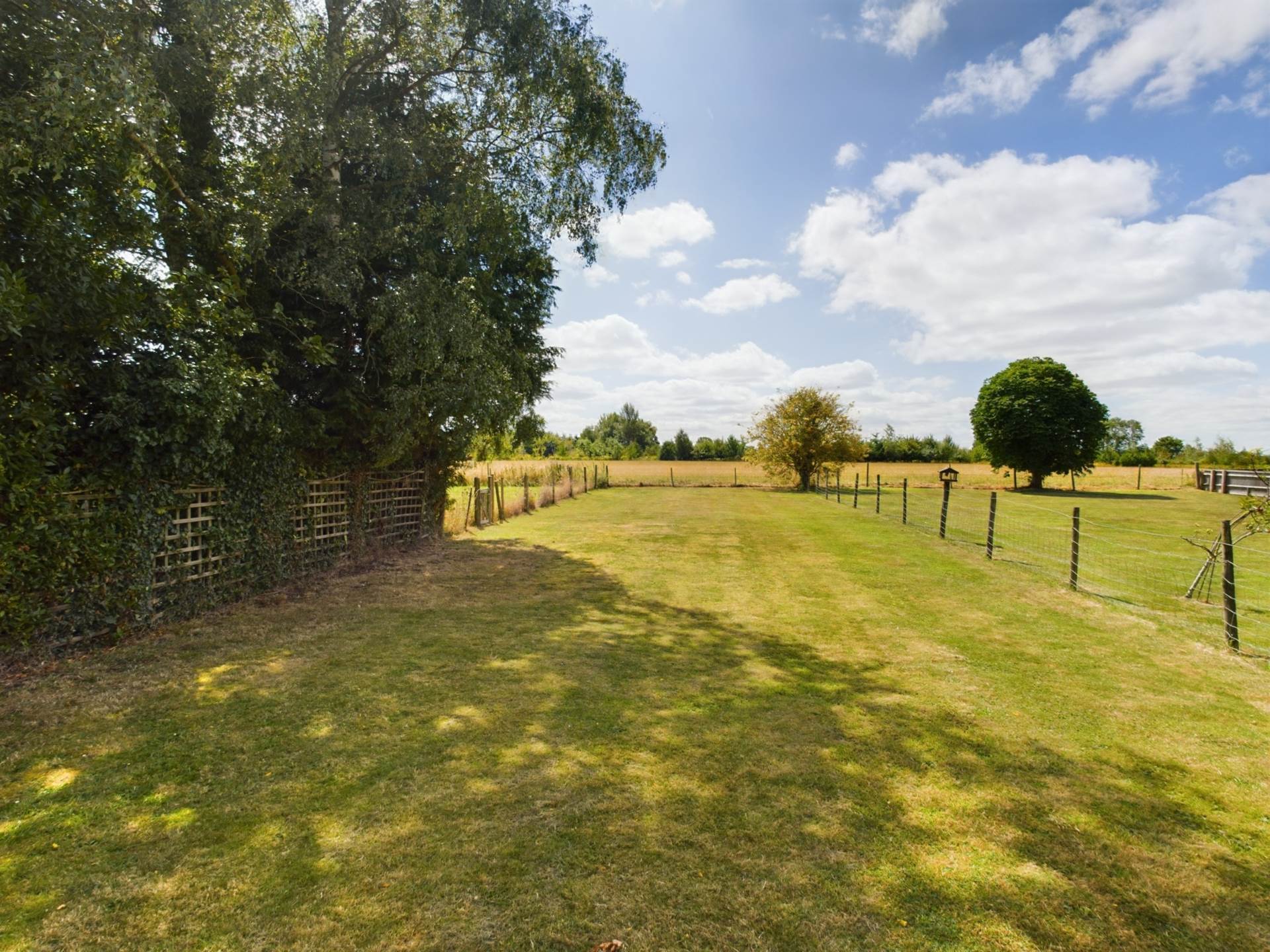 Additional Property Image 4 bedroom Detached for sale in Aylesbury 4