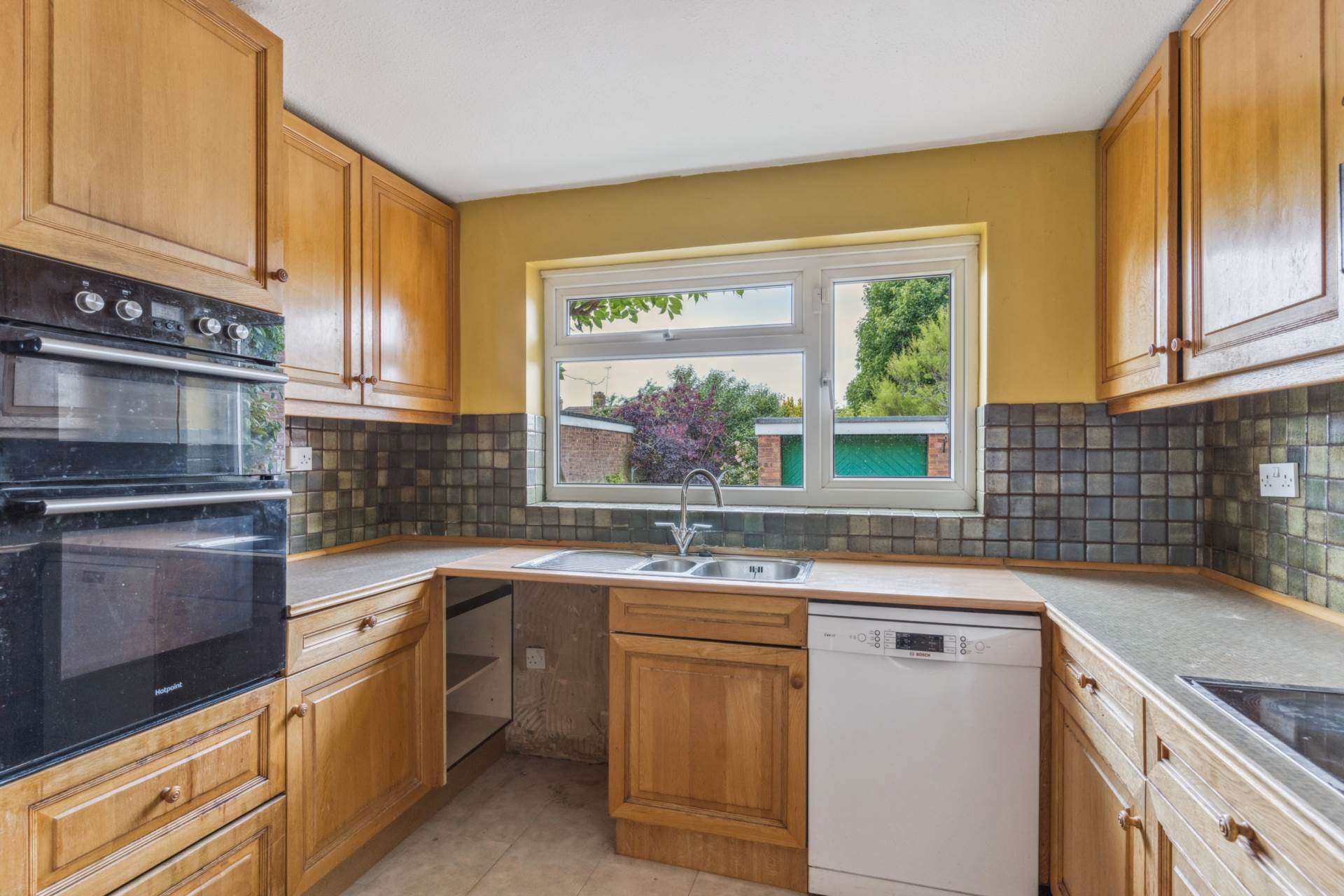 Additional Property Image 4 bedroom Detached for sale in Leighton Buzzard 9