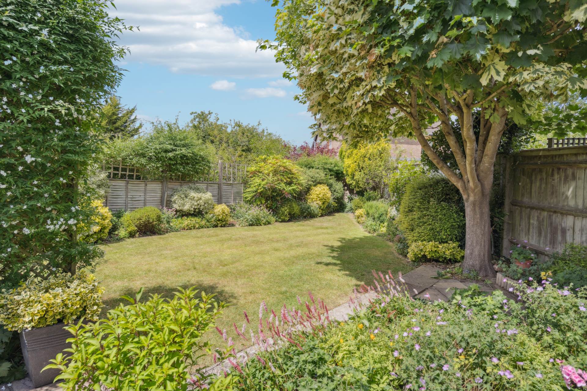 Additional Property Image 3 bedroom Semi Detached for sale in Tring 2