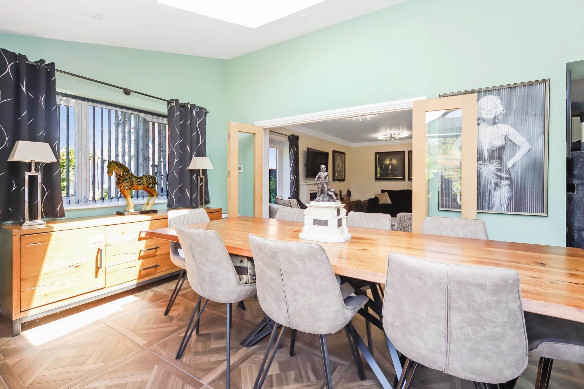 Additional Property Image 5 bedroom Detached for sale in Aylesbury 7