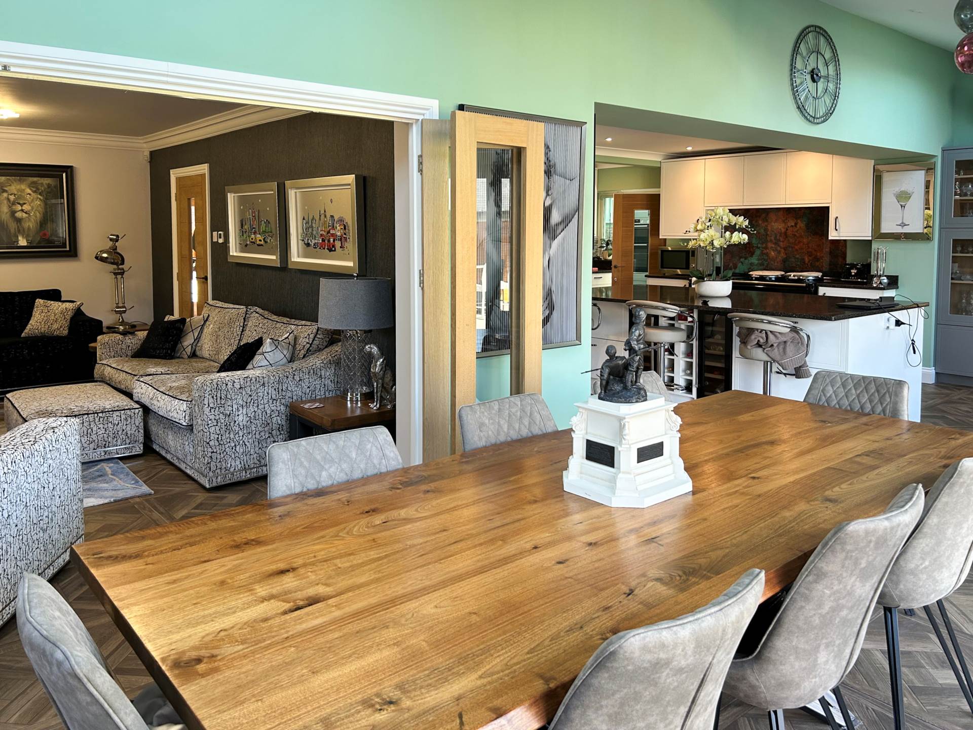 Additional Property Image 5 bedroom Detached for sale in Aylesbury 8