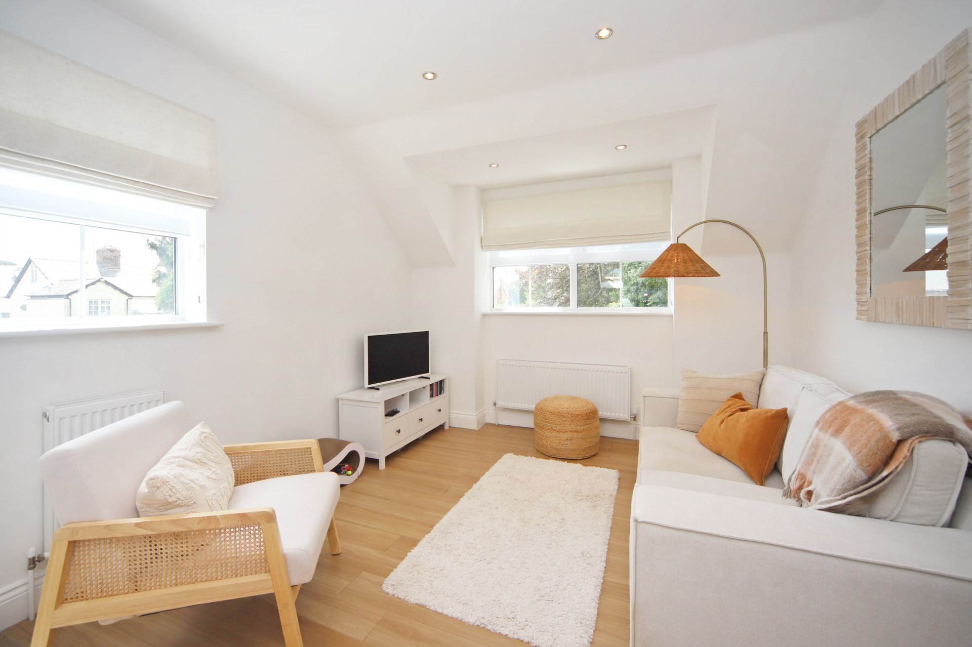 Additional Property Image 2 bedroom Maisonette for sale in Aylesbury 3