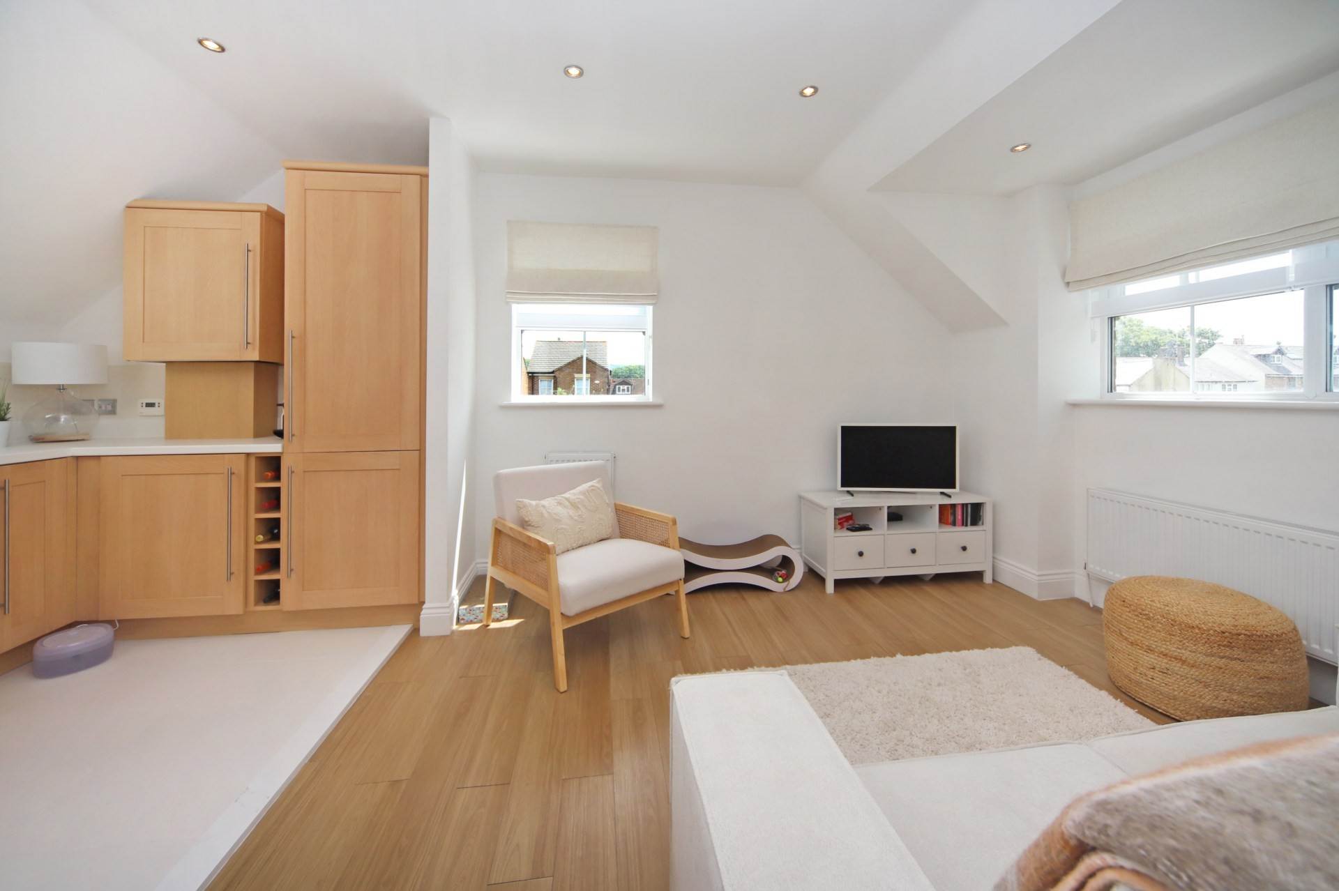 Additional Property Image 2 bedroom Maisonette for sale in Aylesbury 4