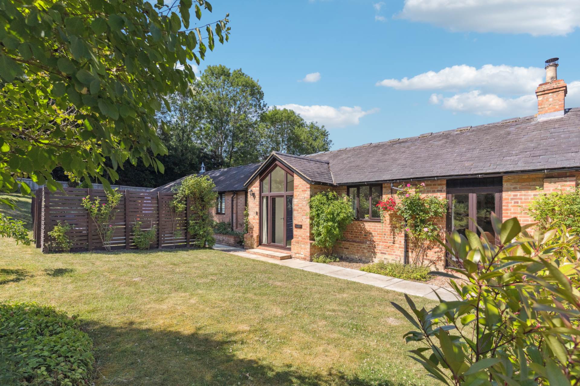 Additional Property Image 3 bedroom Barn Conversion for sale in Leighton Buzzard 3