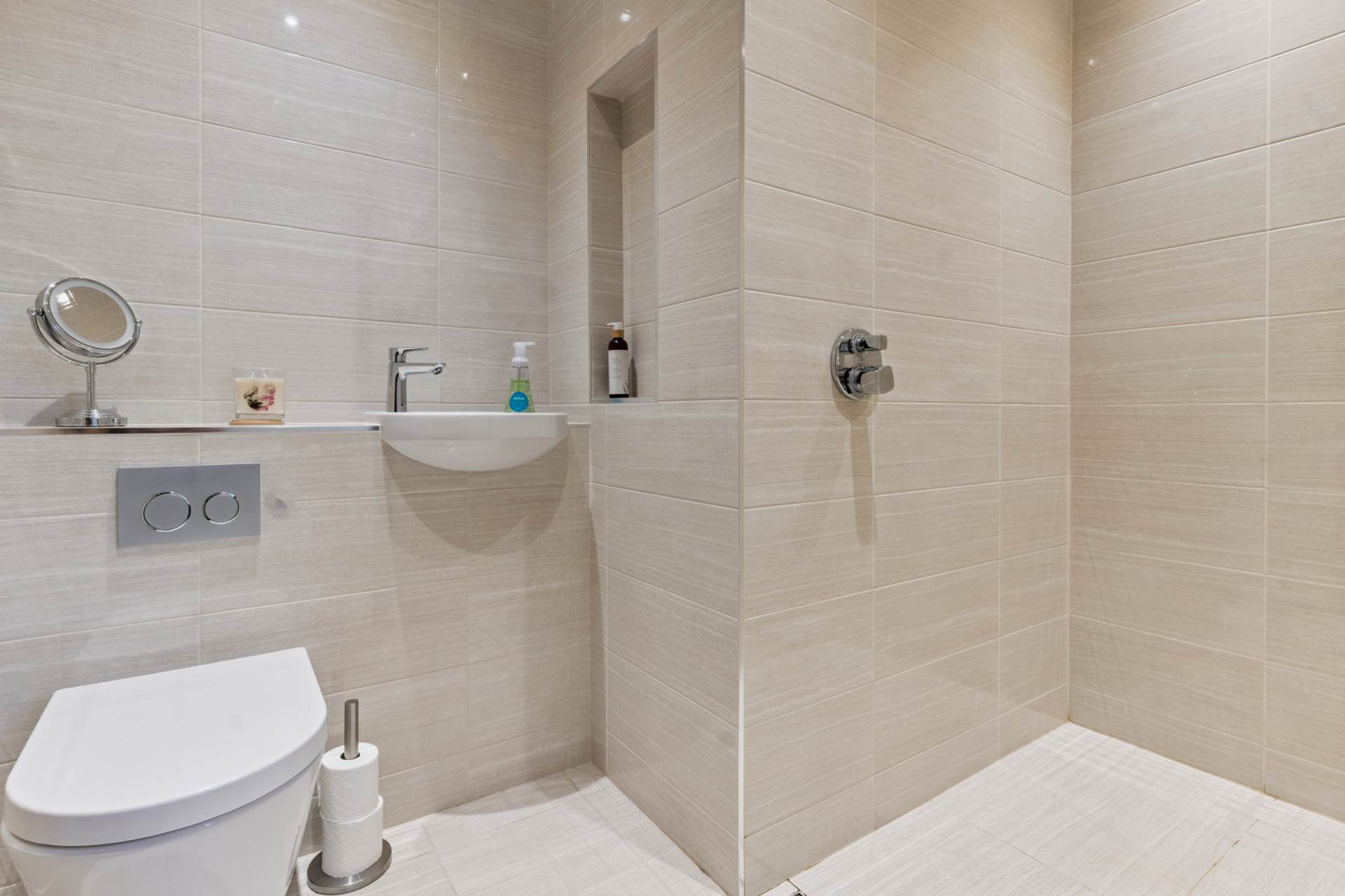 Additional Property Image 3 bedroom Barn Conversion for sale in Leighton Buzzard 19
