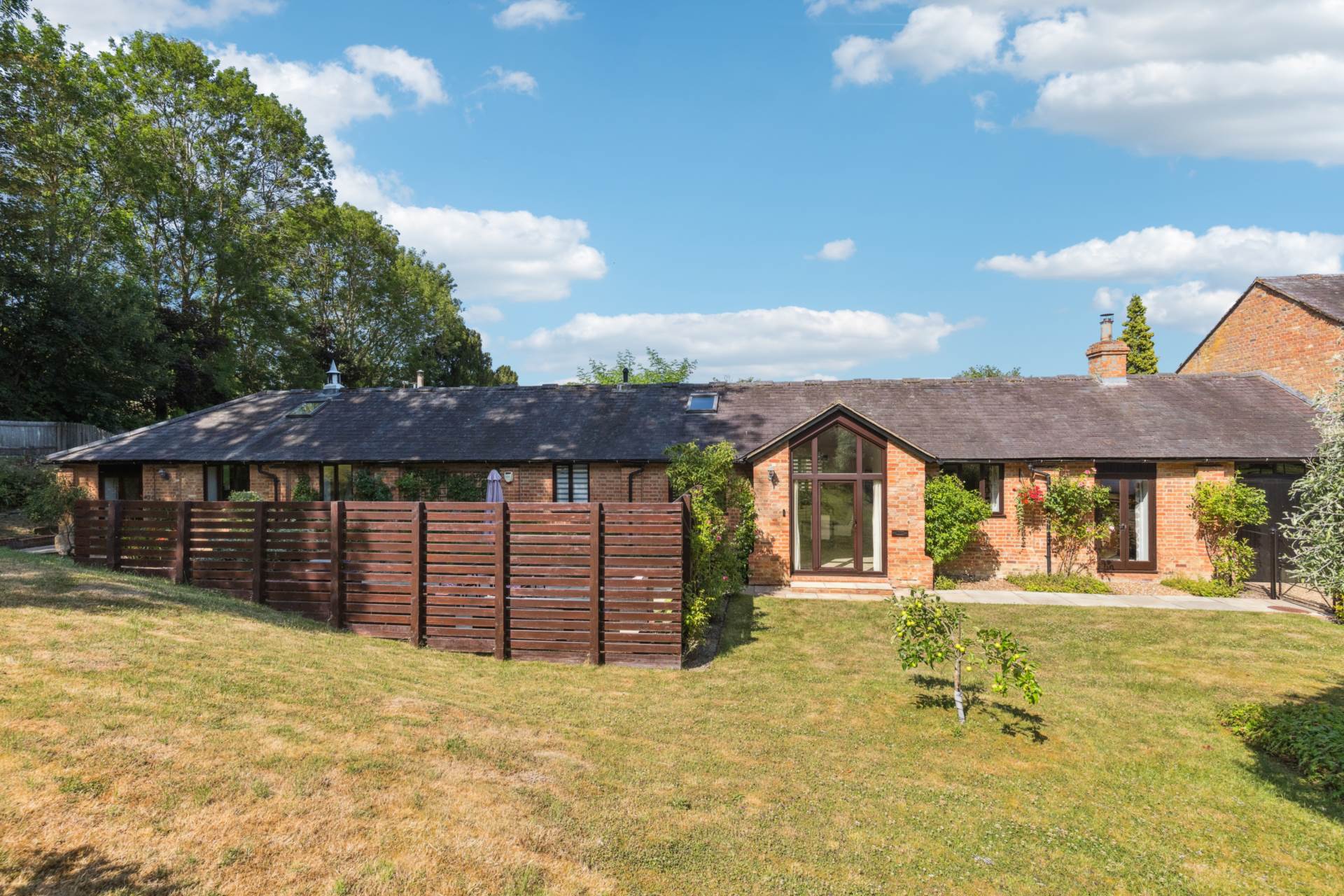 Additional Property Image 3 bedroom Barn Conversion for sale in Leighton Buzzard 36