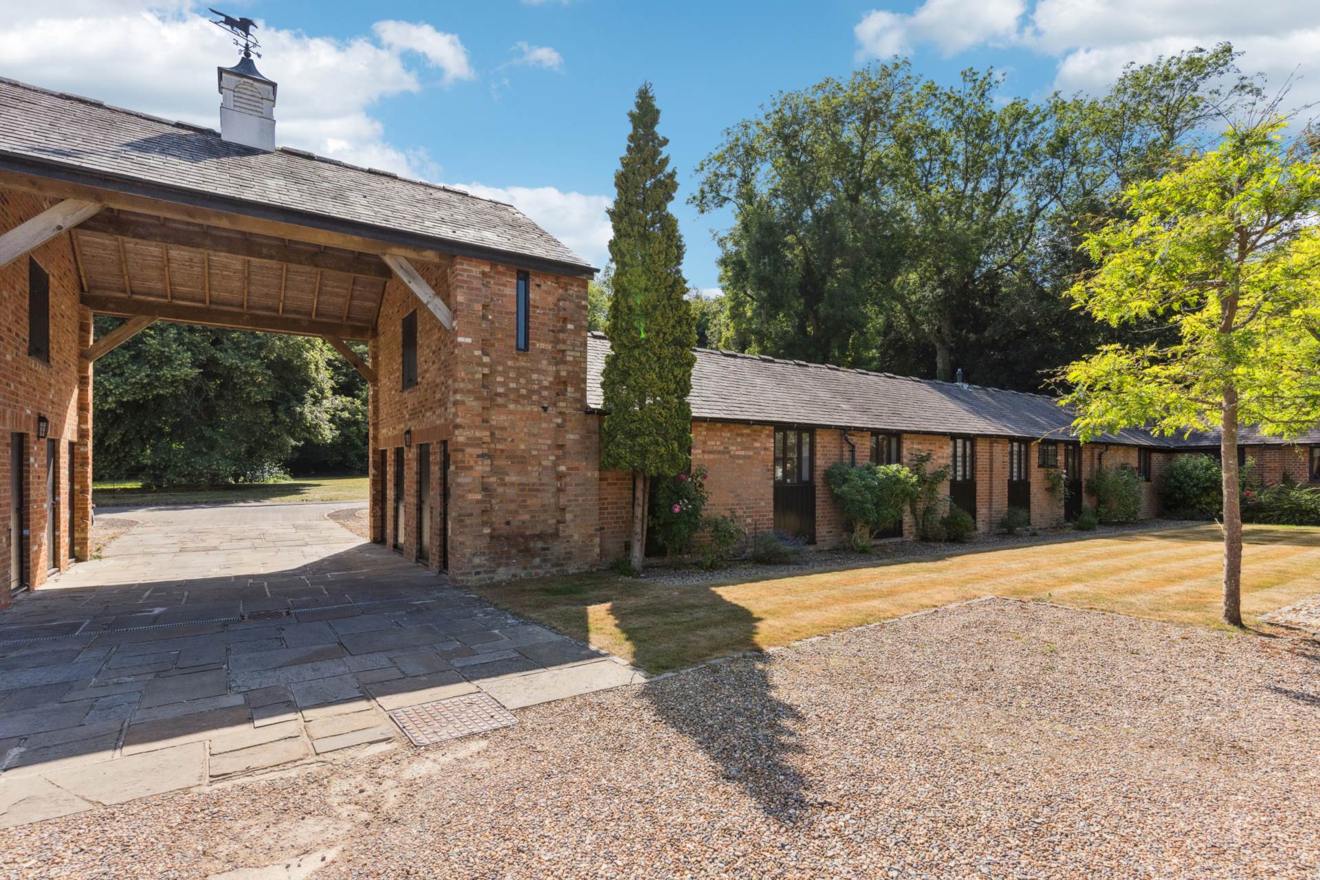 Additional Property Image 3 bedroom Barn Conversion for sale in Leighton Buzzard 39