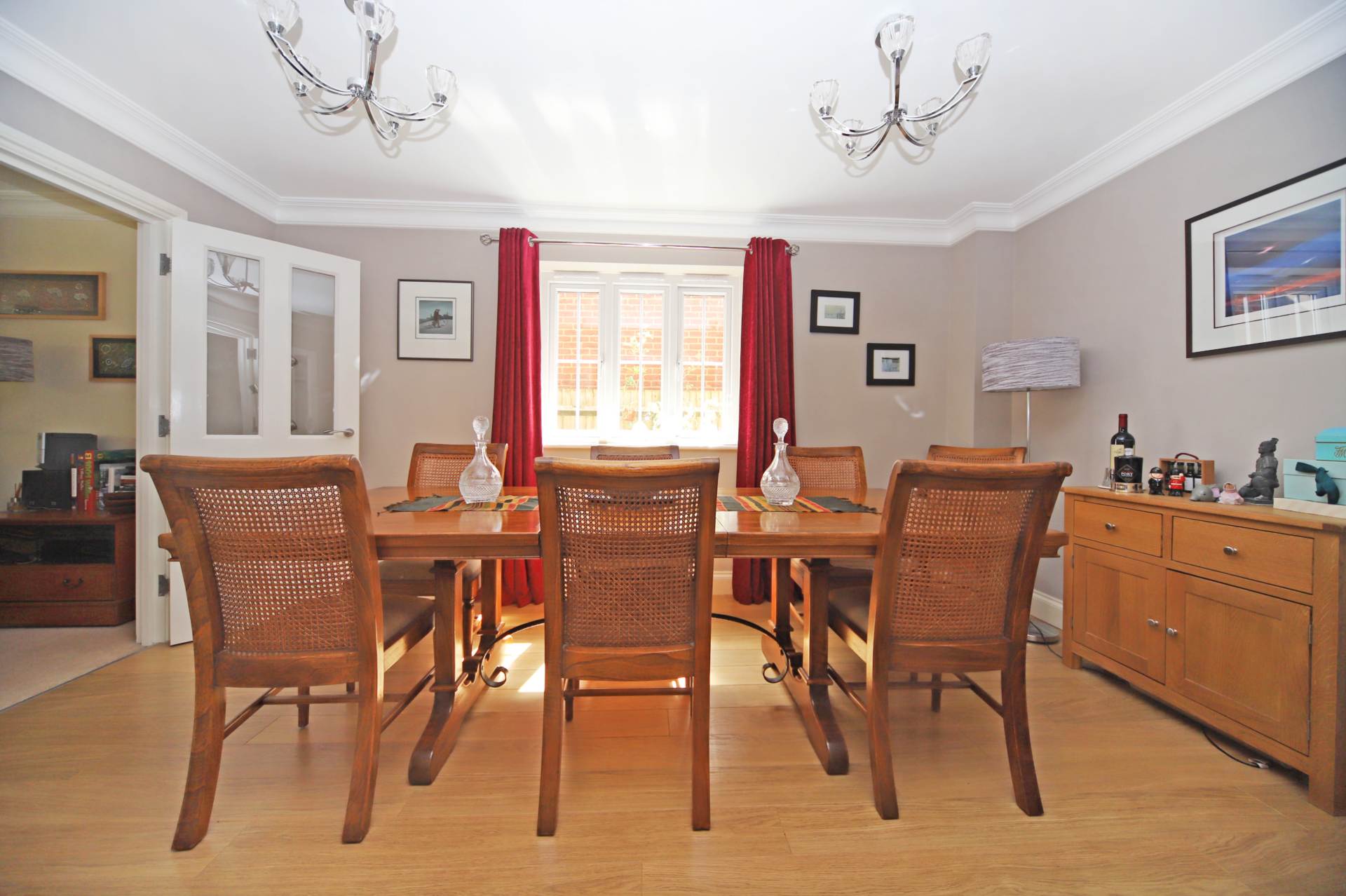 Additional Property Image 5 bedroom Detached for sale in Tring 8