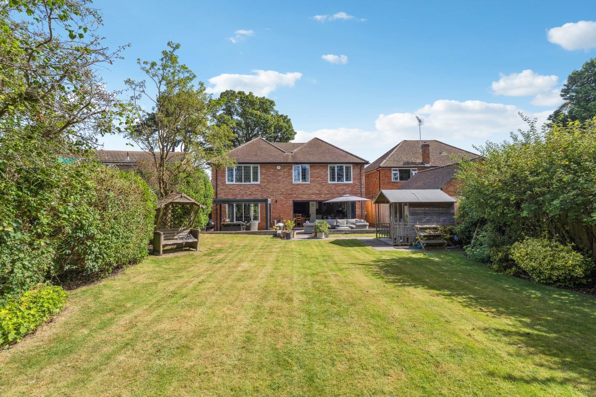 Additional Property Image 5 bedroom Detached for sale in Tring 2