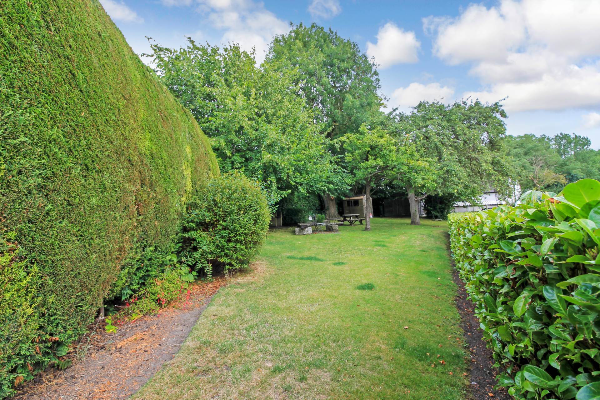 Additional Property Image 2 bedroom Terraced for sale in Tring 12
