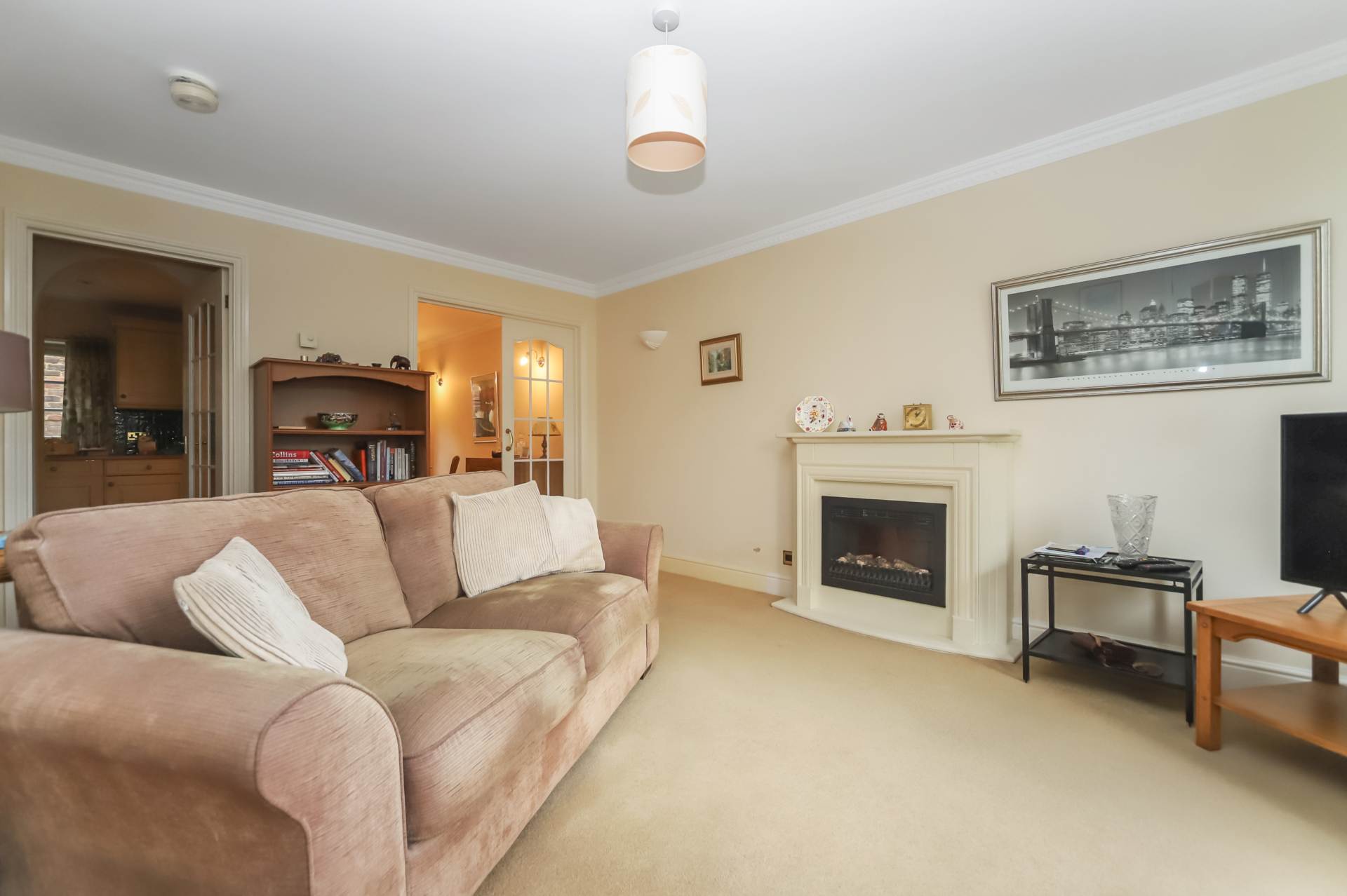 Additional Property Image 2 bedroom Cottage for sale in Tring 3