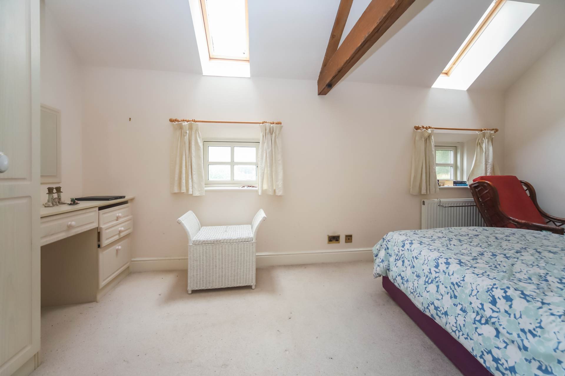 Additional Property Image 2 bedroom Cottage for sale in Tring 14