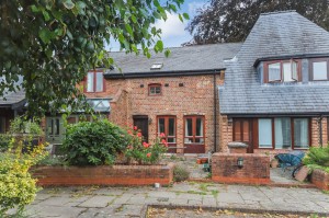 2 bedroom Cottage for sale in Tring