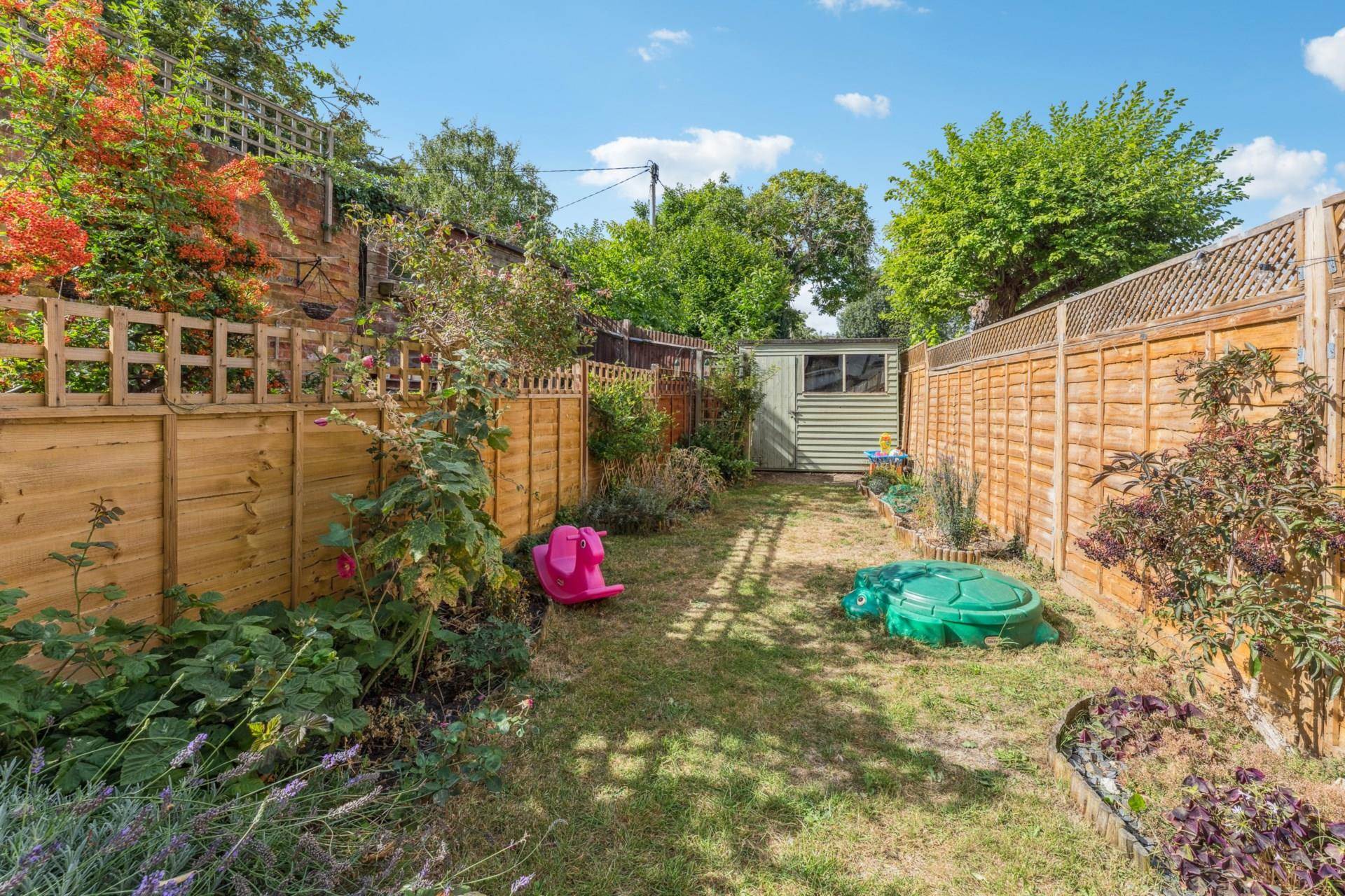 Additional Property Image 3 bedroom Terraced for sale in Tring 4