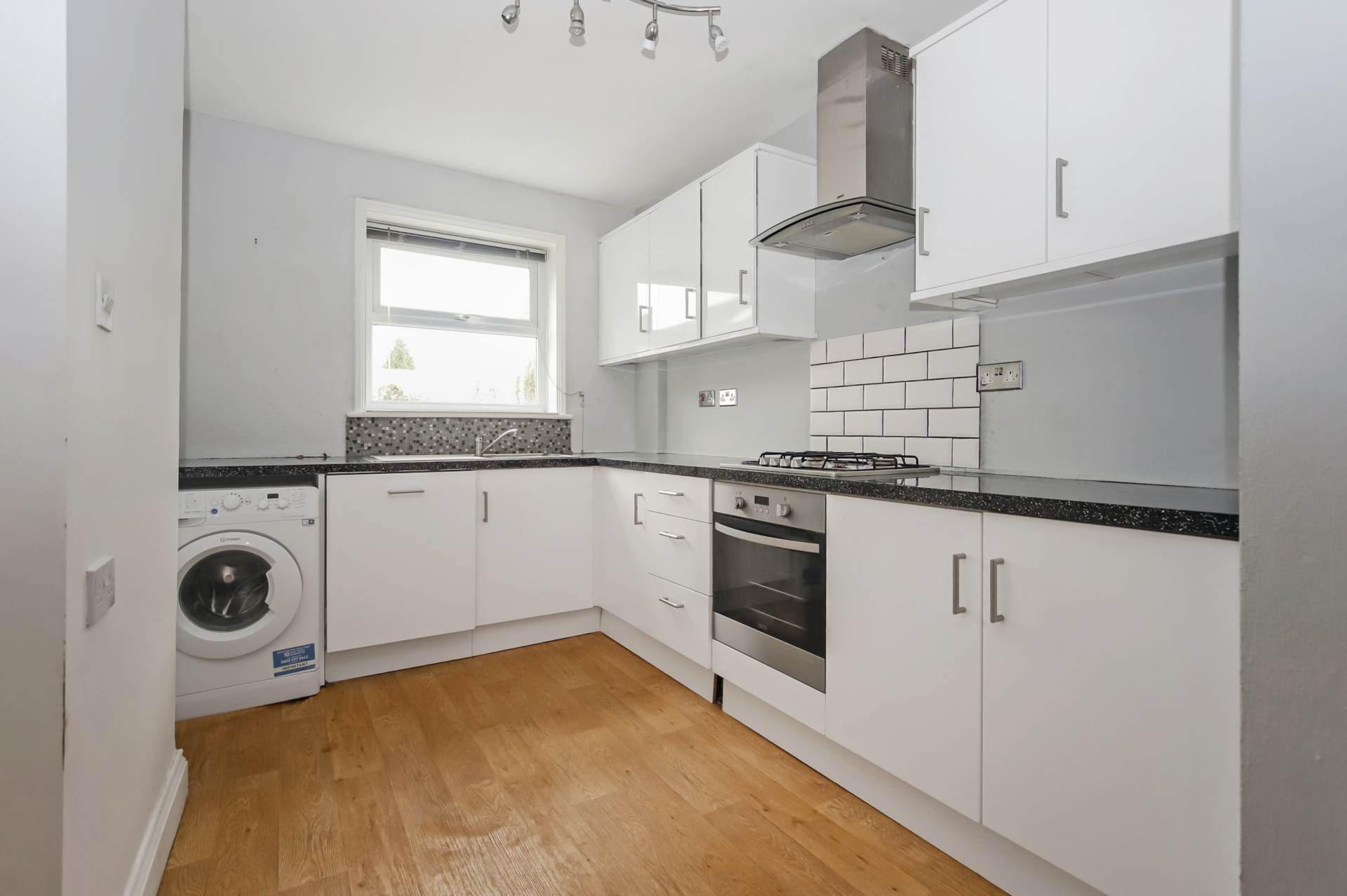 Additional Property Image 4 bedroom Semi Detached for sale in Tring 4