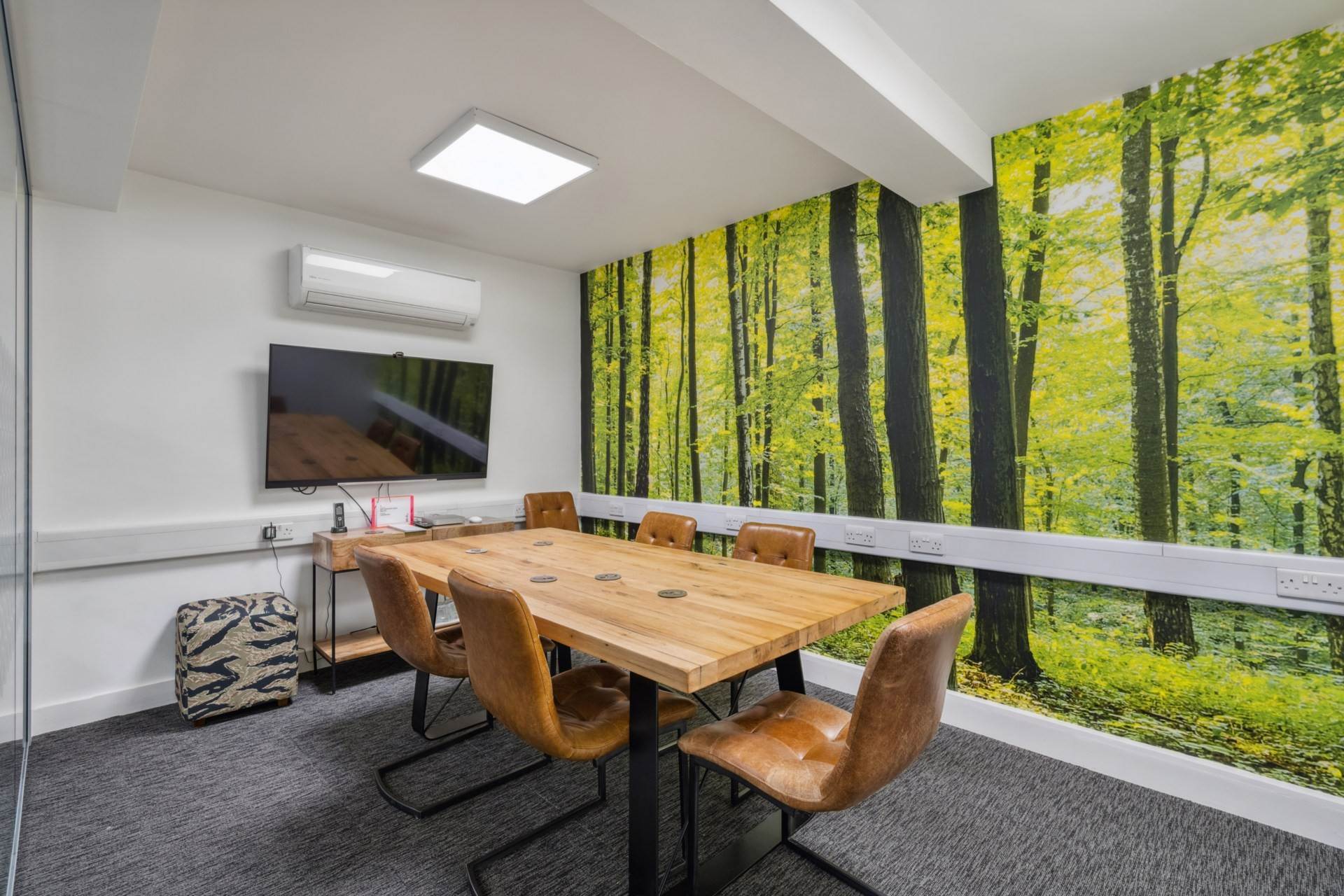 Additional Property Image 0 bedroom Detached for sale in Tring 3