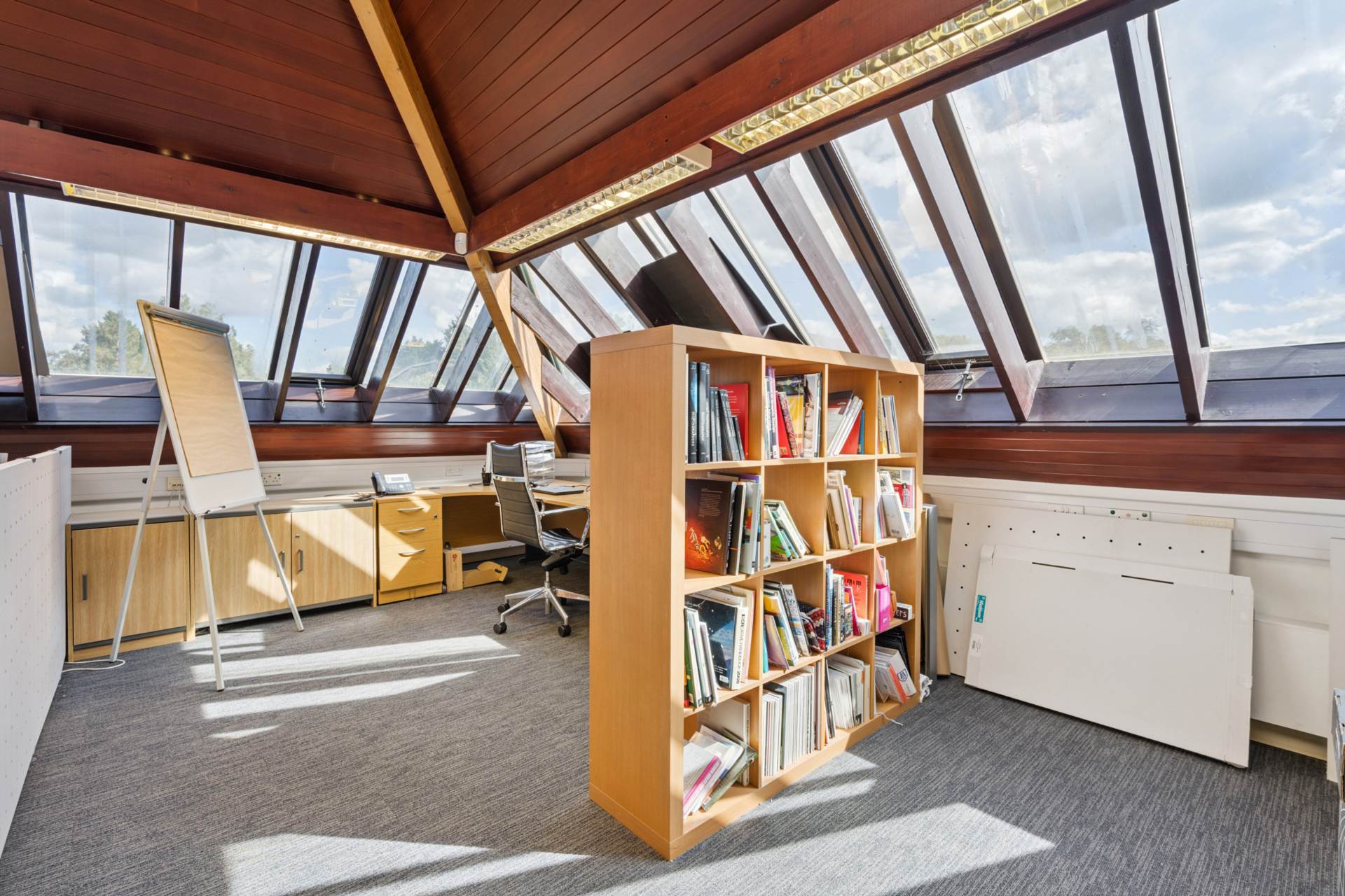 Additional Property Image 0 bedroom Detached for sale in Tring 7