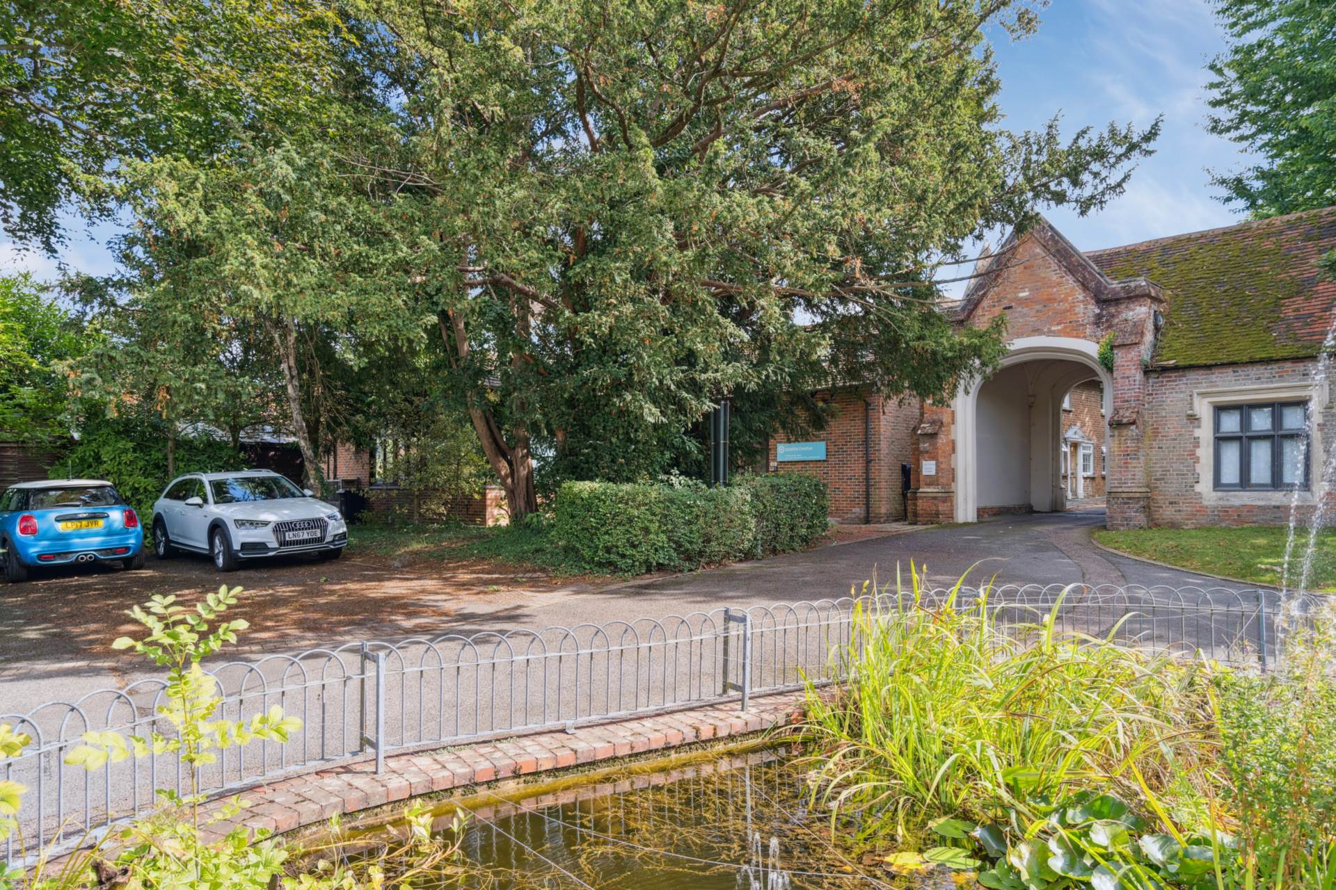 Additional Property Image 0 bedroom Detached for sale in Tring 14