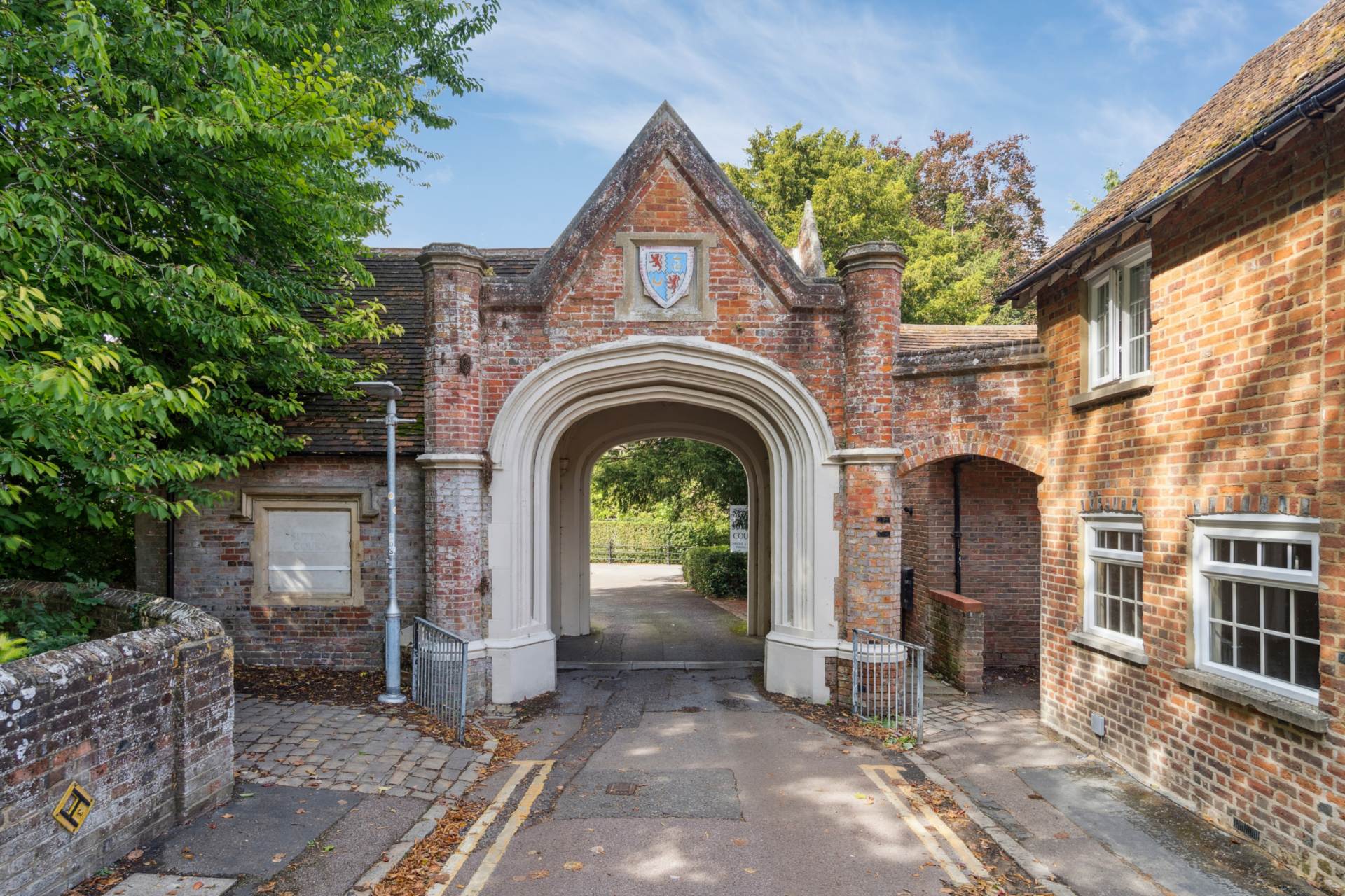 Additional Property Image 0 bedroom Detached for sale in Tring 15