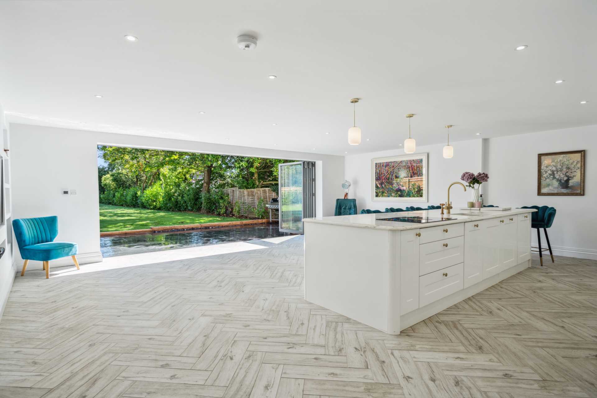 Additional Property Image 6 bedroom Detached to rent in Aylesbury 2