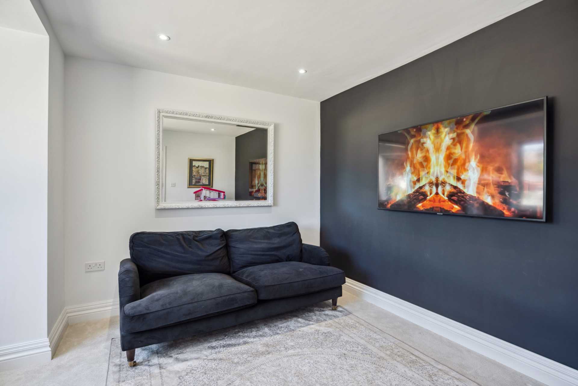 Additional Property Image 6 bedroom Detached to rent in Aylesbury 10
