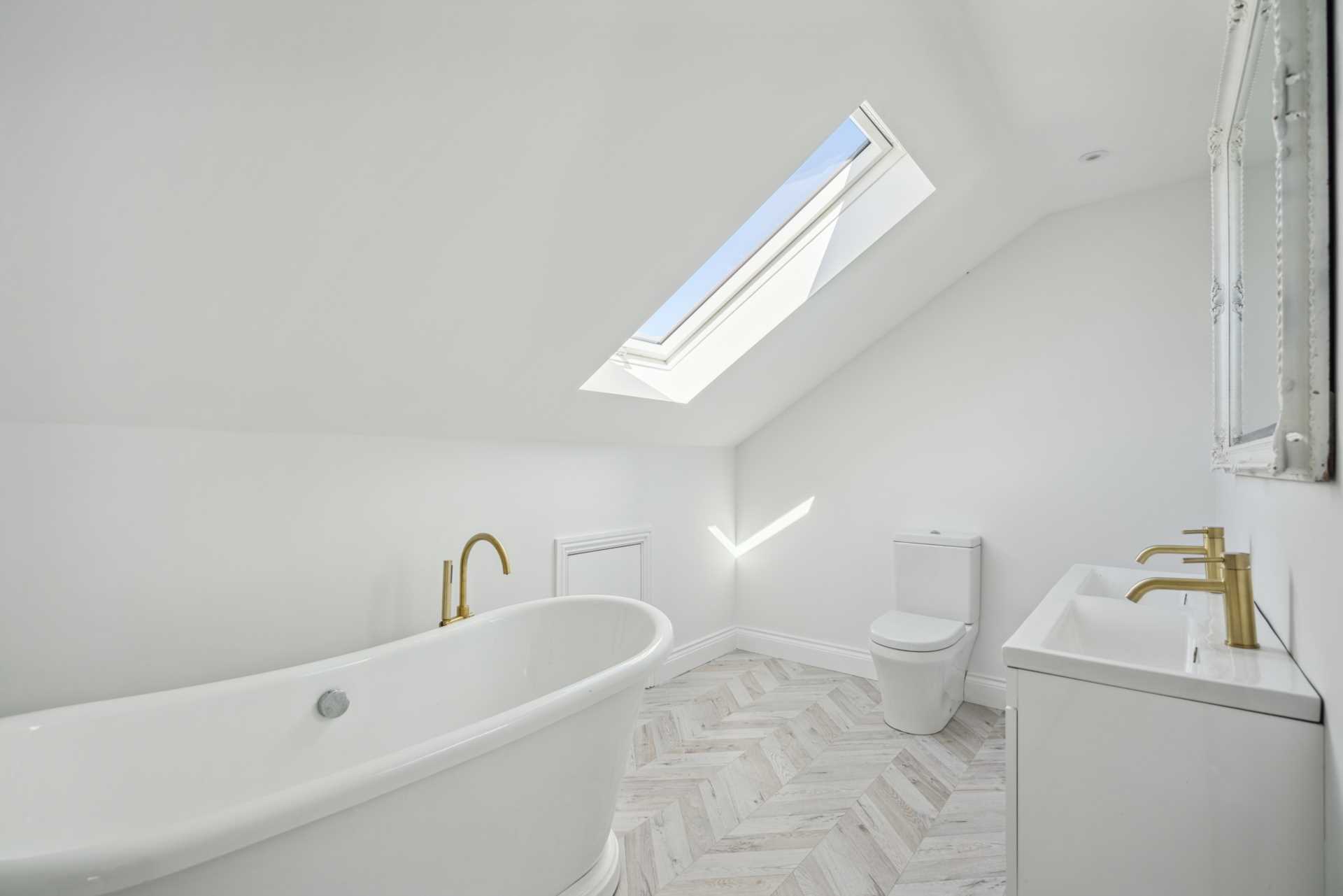 Additional Property Image 6 bedroom Detached to rent in Aylesbury 22