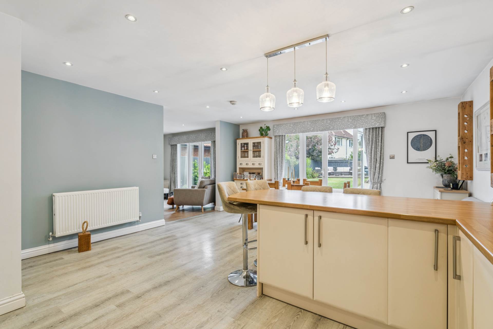 Additional Property Image 3 bedroom Detached Bungalow for sale in Aylesbury 7