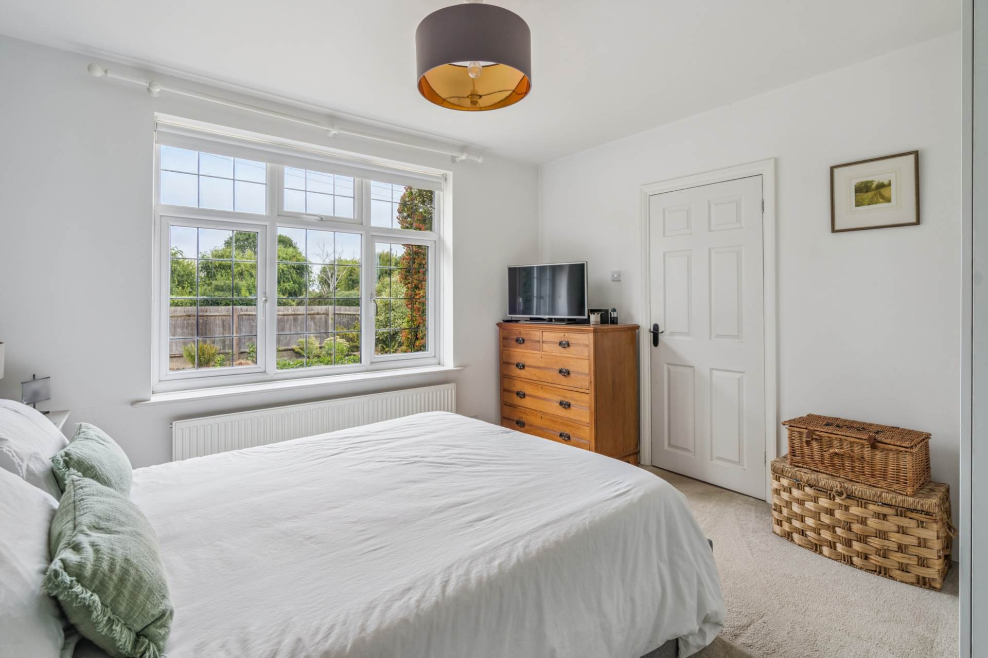 Additional Property Image 3 bedroom Detached Bungalow for sale in Aylesbury 10