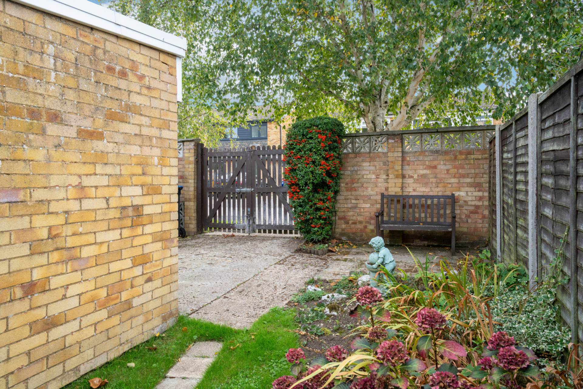 Additional Property Image 3 bedroom Terraced for sale in Tring 25