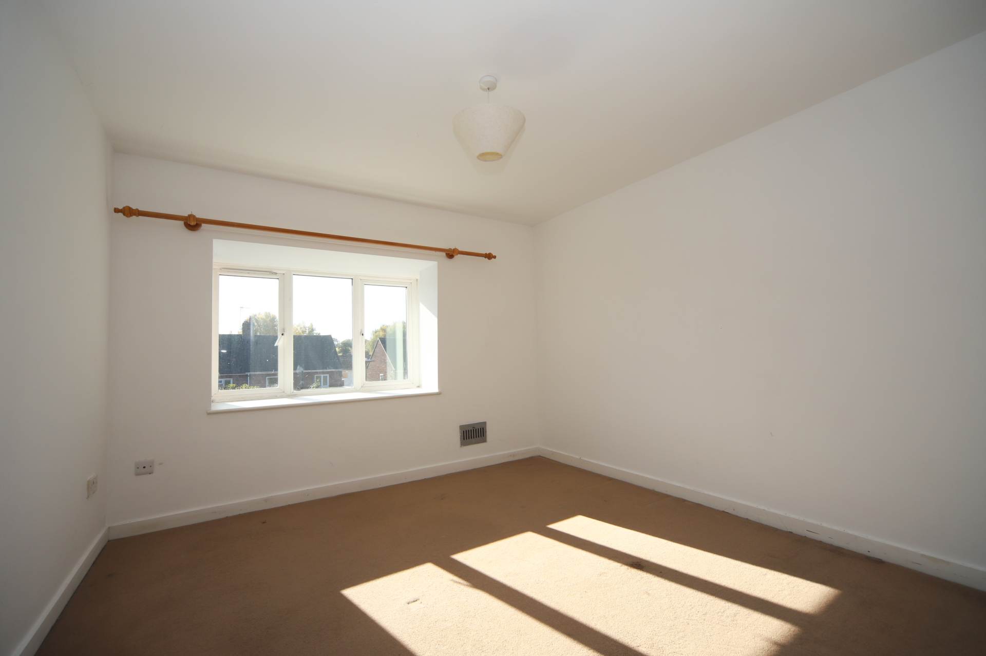 Additional Property Image 2 bedroom House to rent in Tring 5