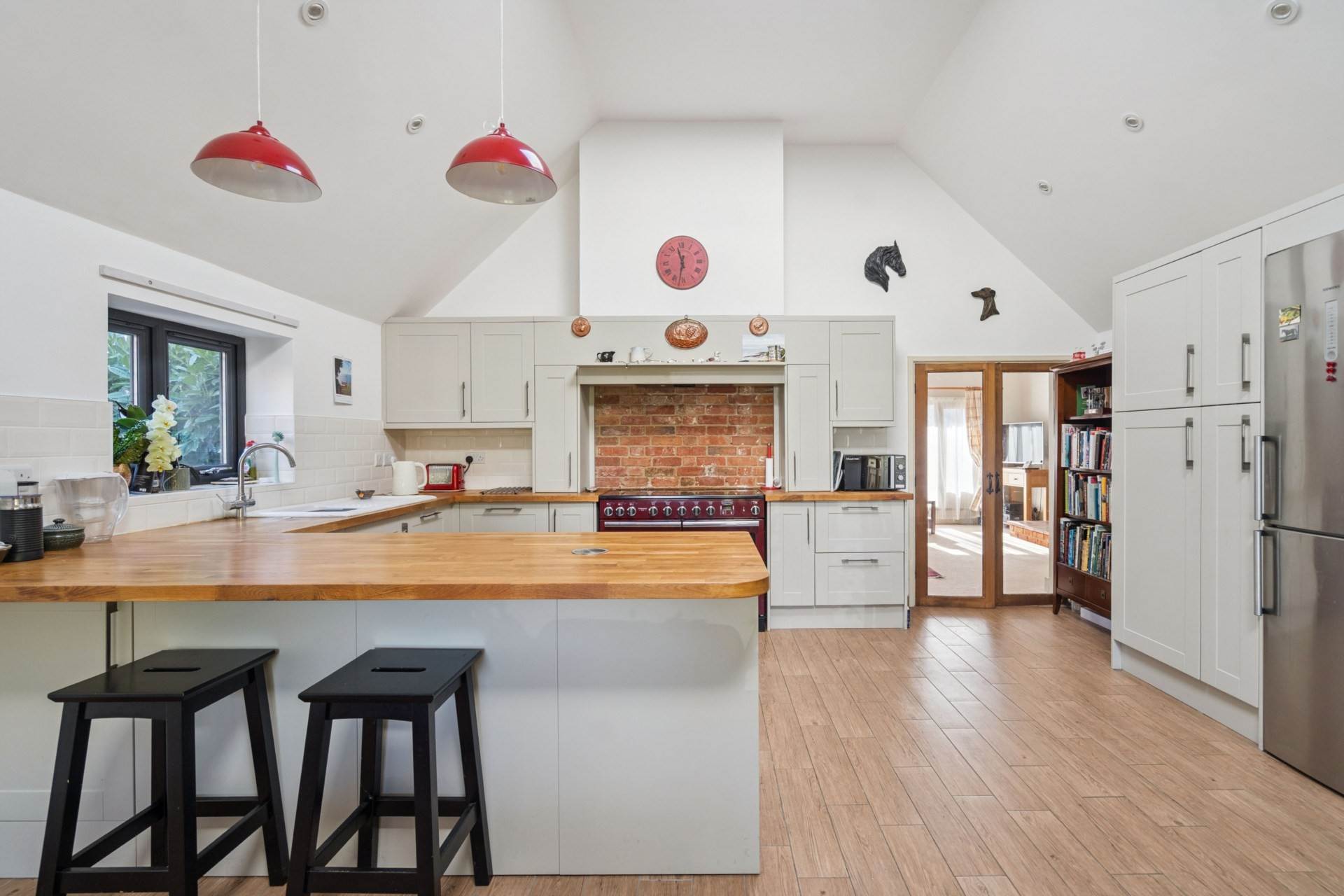 Additional Property Image 3 bedroom Detached for sale in Aylesbury 10