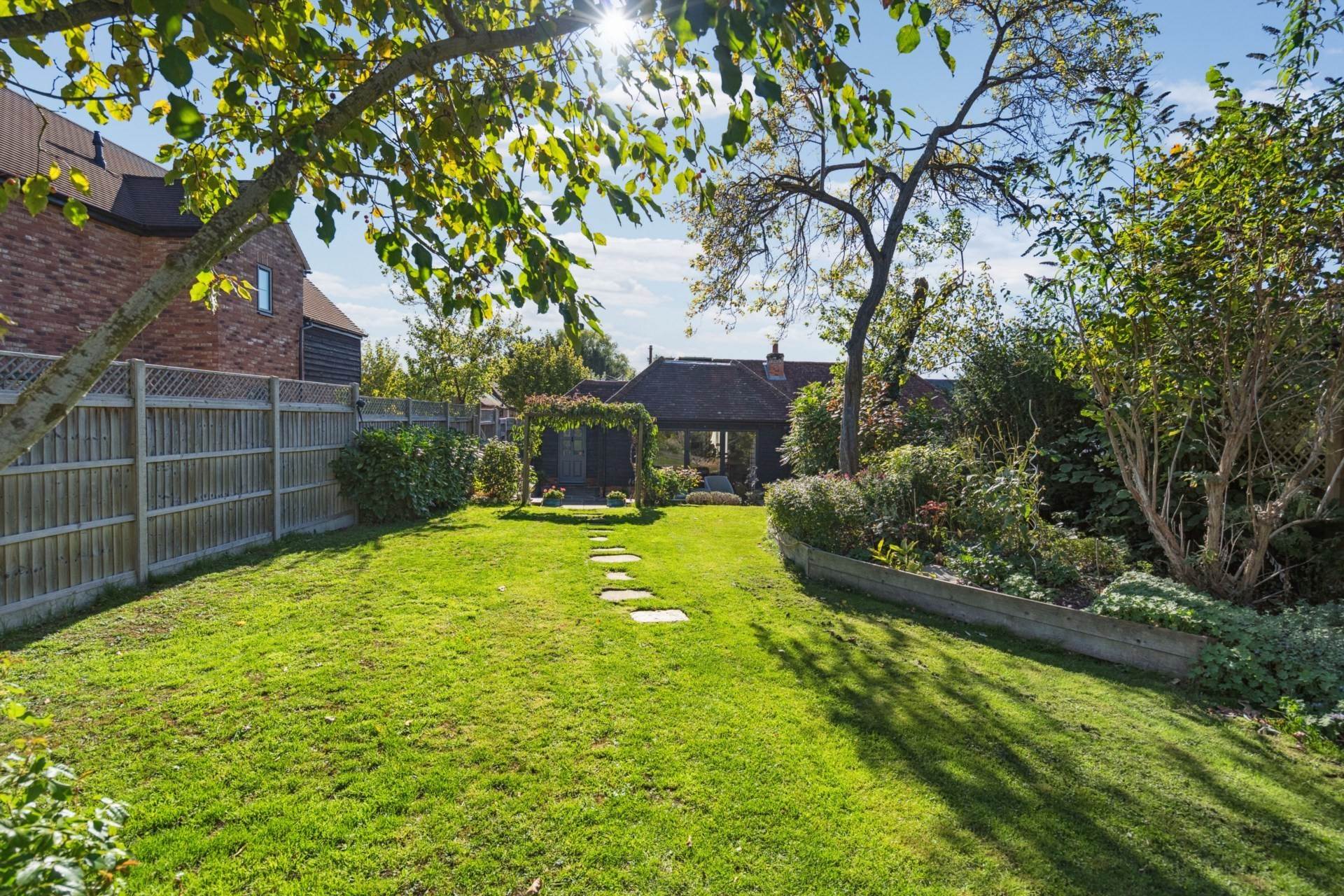 Additional Property Image 3 bedroom Detached for sale in Aylesbury 19