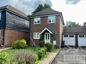 3 bedroom Detached to rent in Tadworth