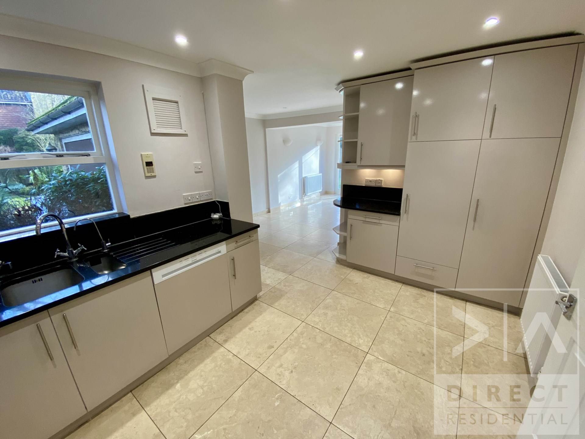 Additional Property Image 5 bedroom Detached to rent in Epsom 10