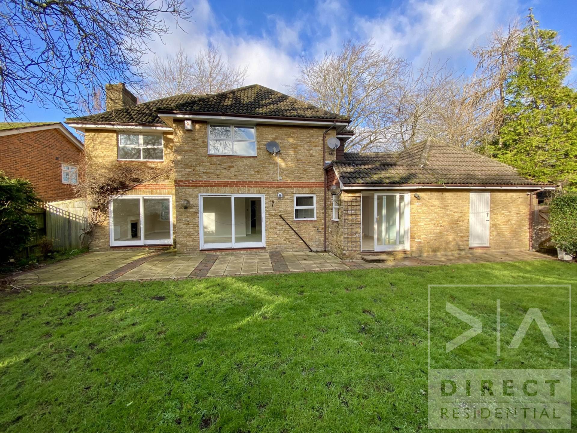 Additional Property Image 5 bedroom Detached to rent in Epsom 16