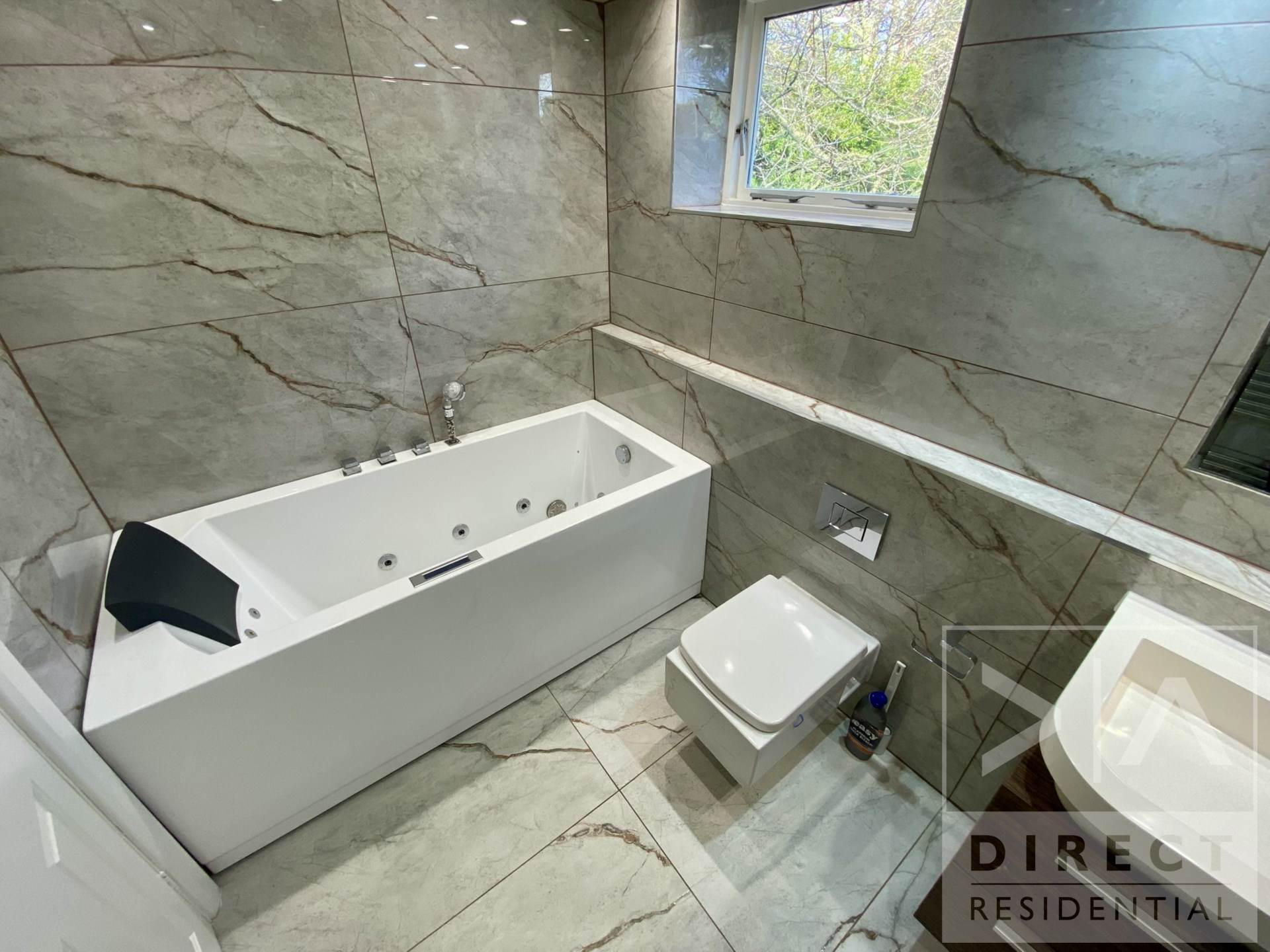Additional Property Image 5 bedroom Detached to rent in Epsom 20
