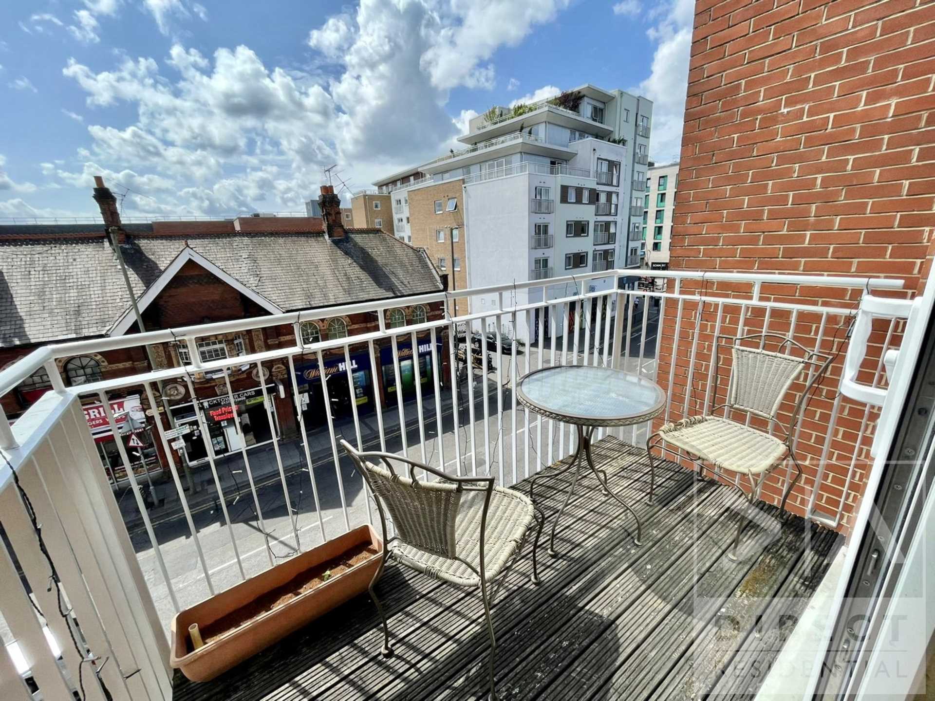 Additional Property Image 2 bedroom Apartment to rent in Epsom 7
