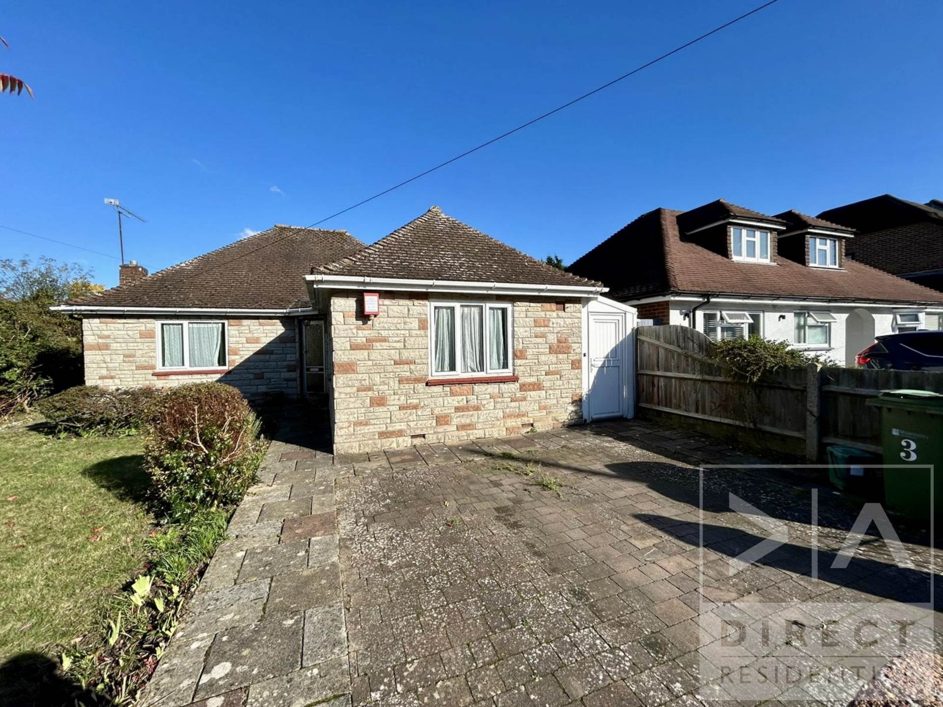 Additional Property Image 3 bedroom Bungalow to rent in Ashtead 2