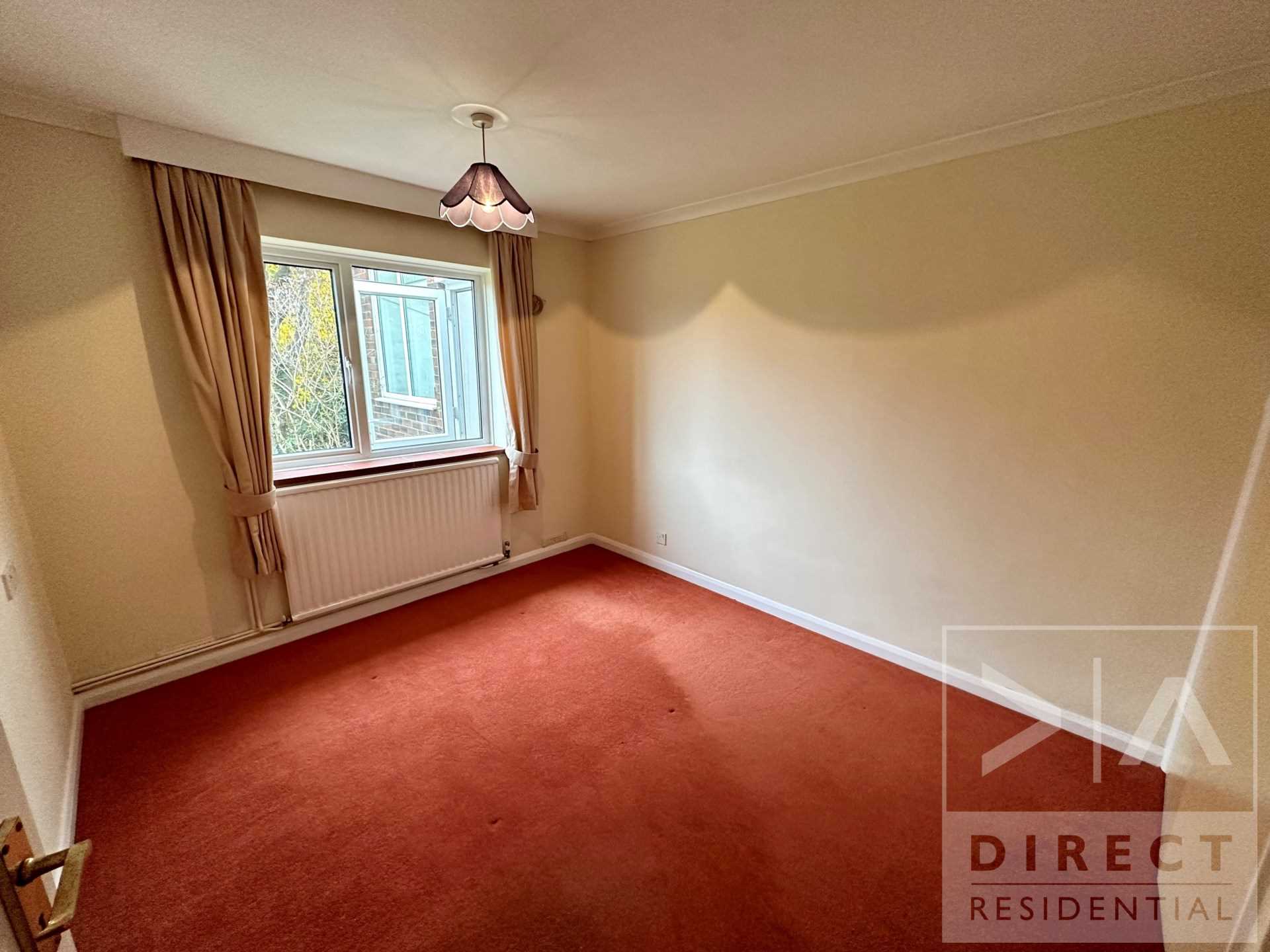 Additional Property Image 3 bedroom Bungalow to rent in Ashtead 8