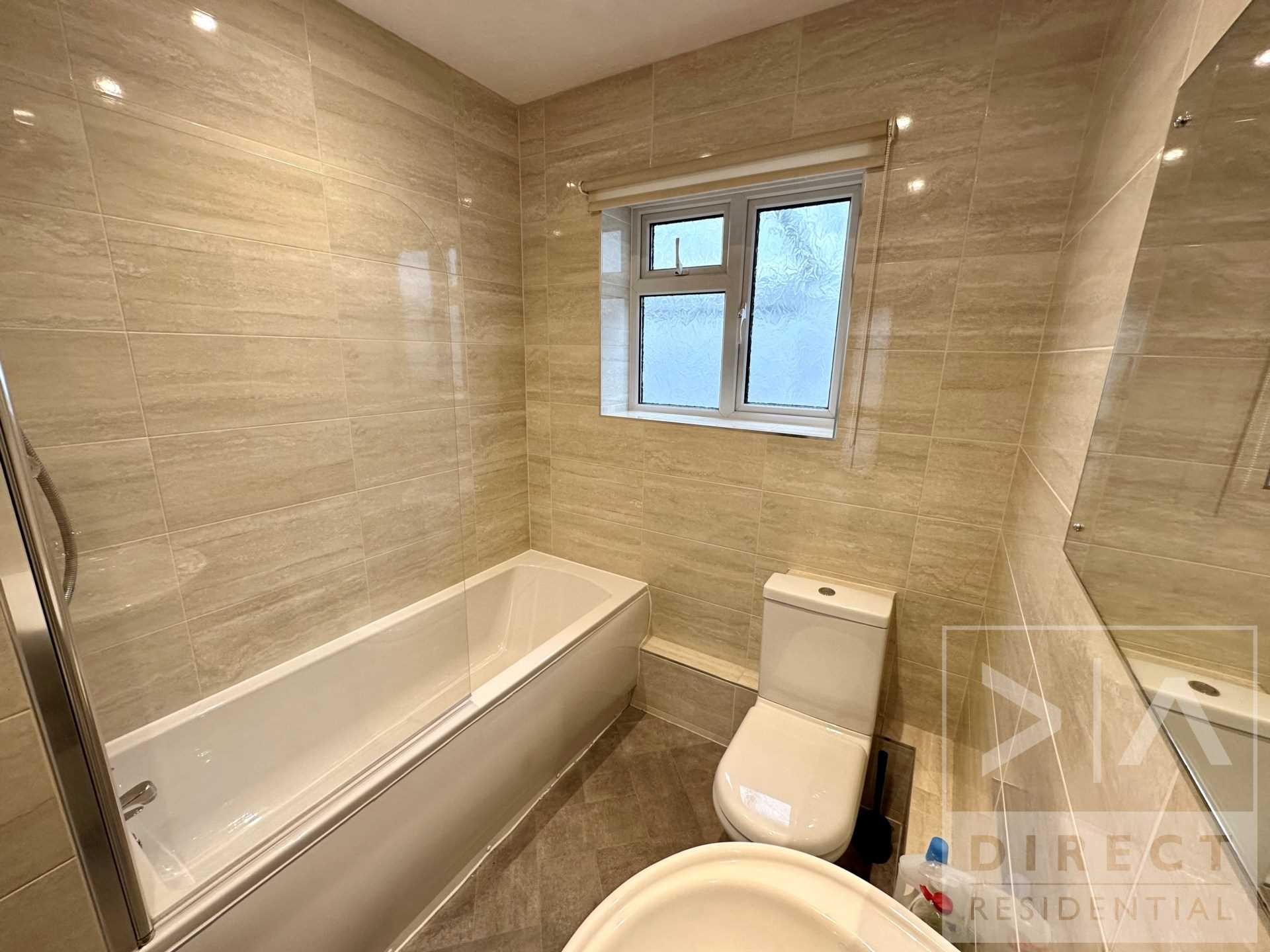 Additional Property Image 3 bedroom Bungalow to rent in Ashtead 11