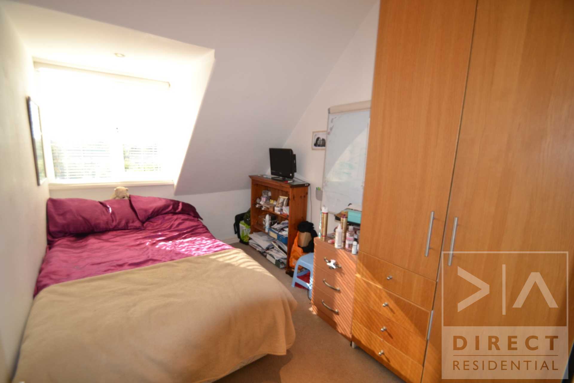 Additional Property Image 2 bedroom Apartment to rent in Epsom 6