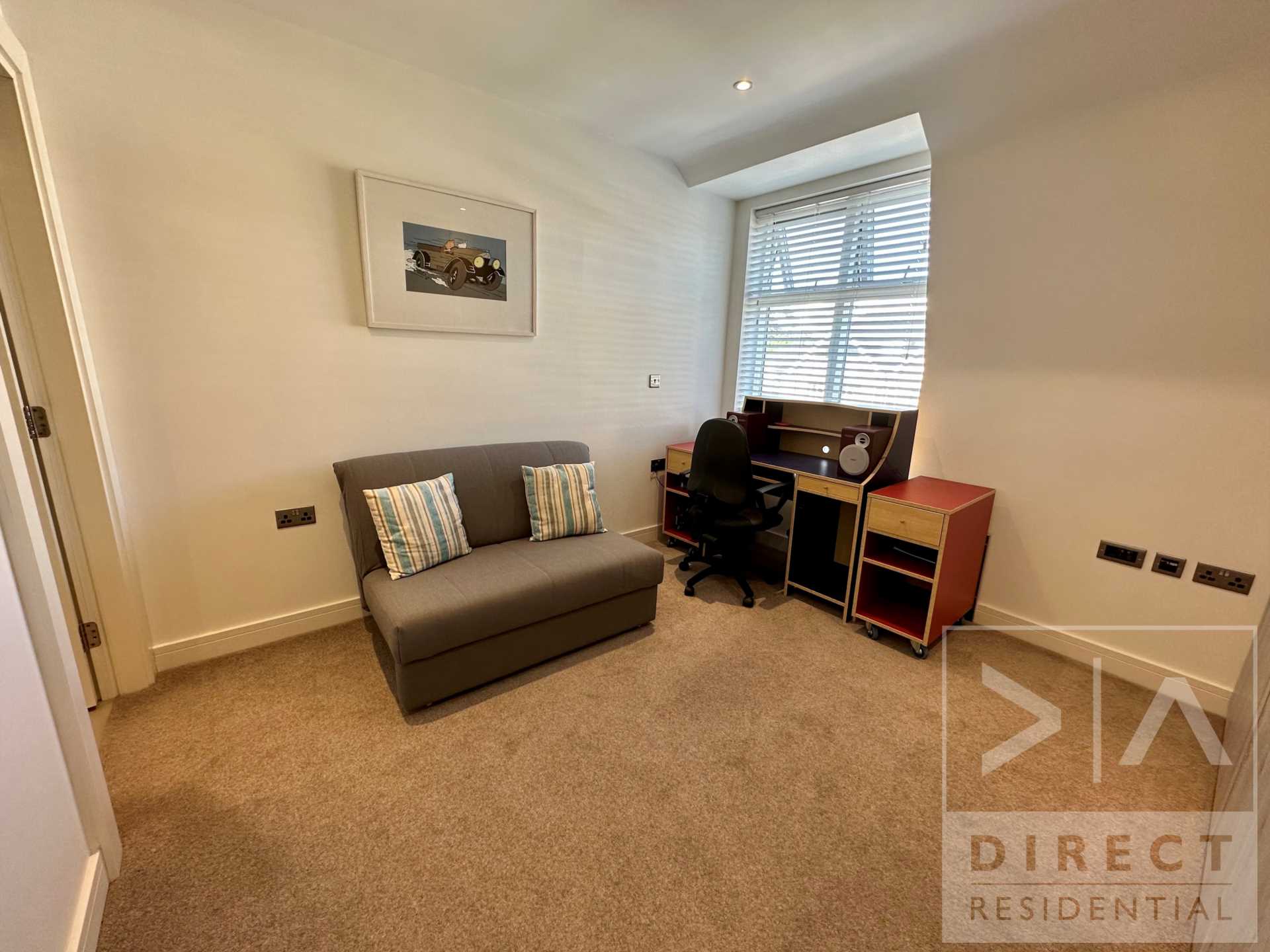 Additional Property Image 2 bedroom Apartment to rent in Ashtead 11