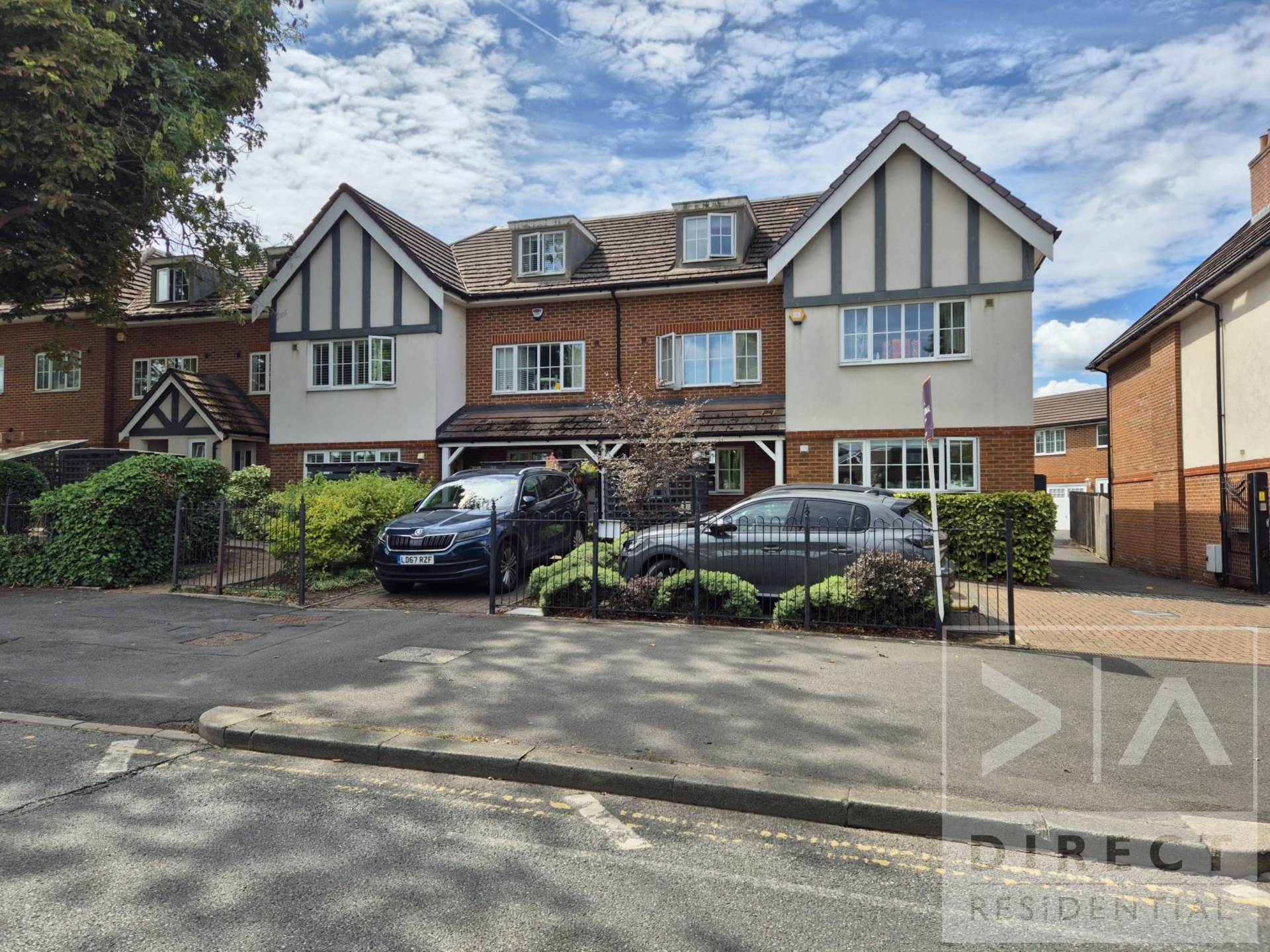 4 bedroom End of Terrace to rent in Worcester Park