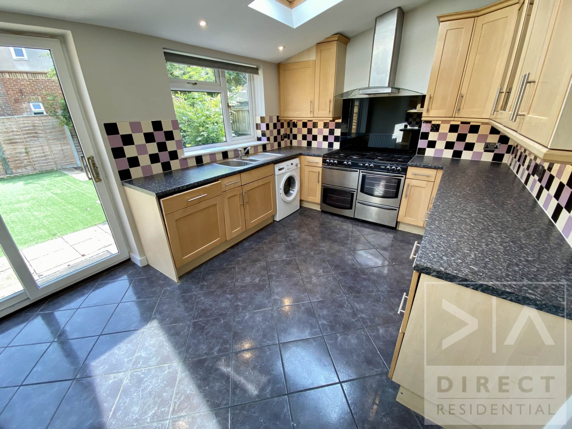 Additional Property Image 3 bedroom Semi Detached to rent in Epsom 6