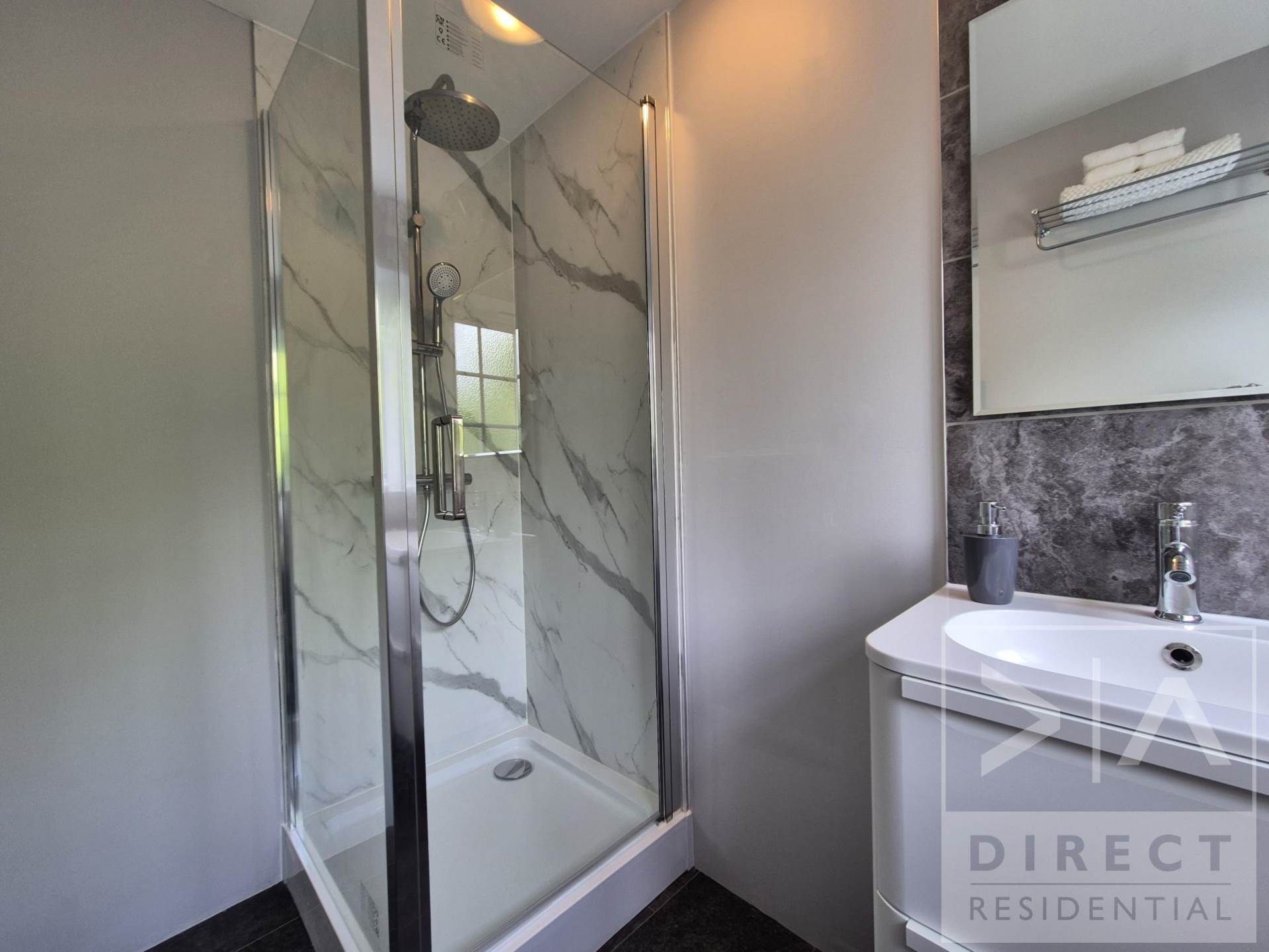 Additional Property Image 1 bedroom Flat to rent in Epsom 10